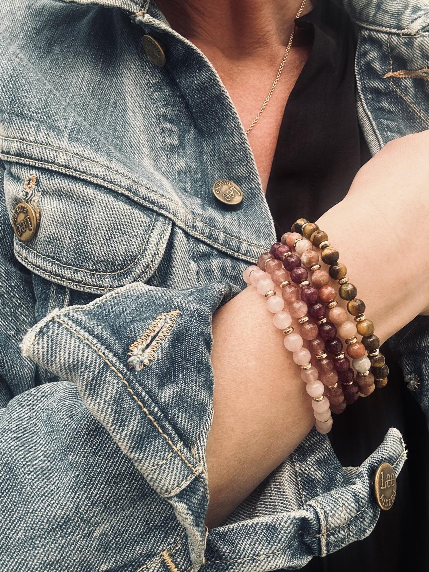 Armbånd Mollie – Natur / Rose mix - VIAMAJA.DK