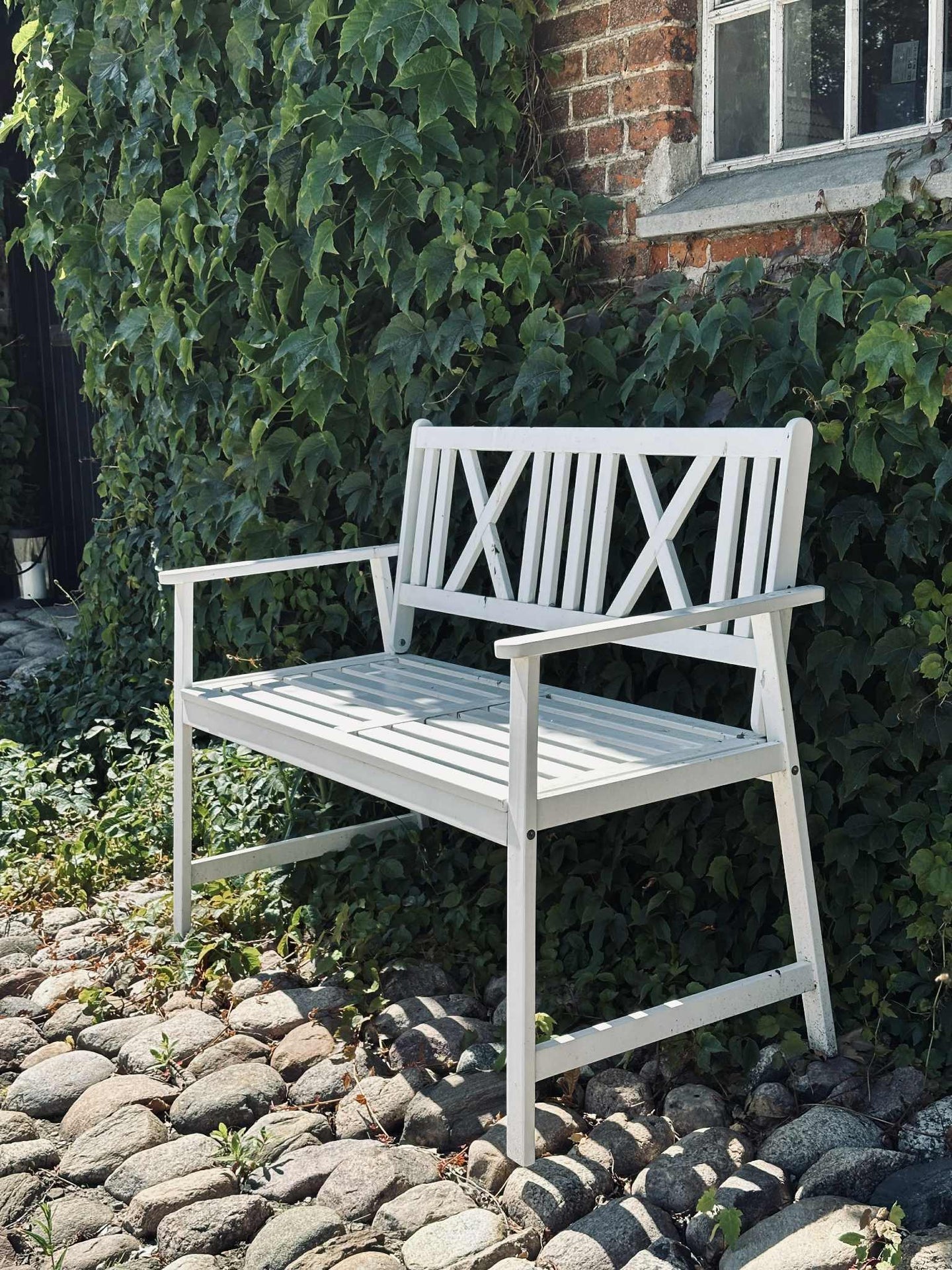 Trädgårdsbänk för 2 personer