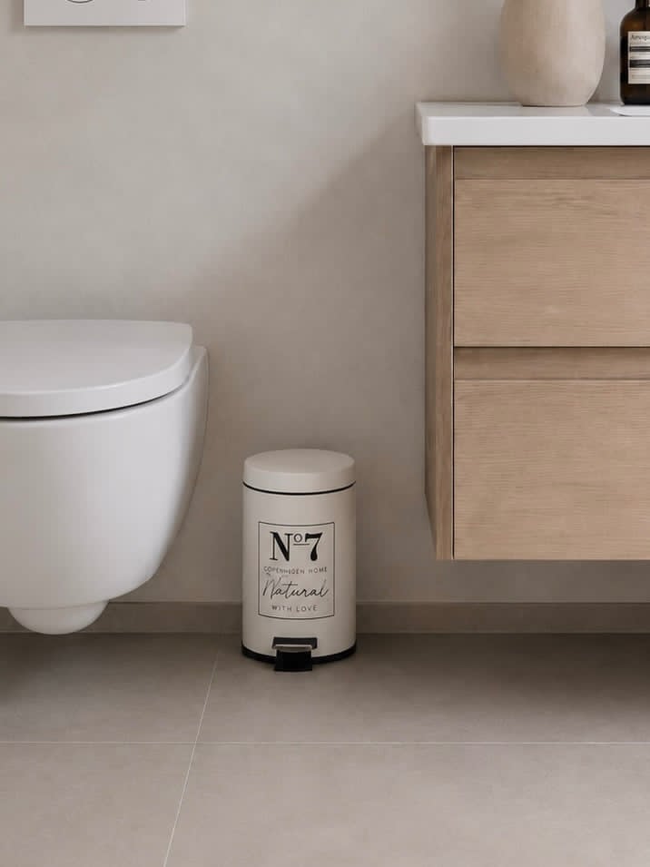 Toalettbehållare No.7 – Vit