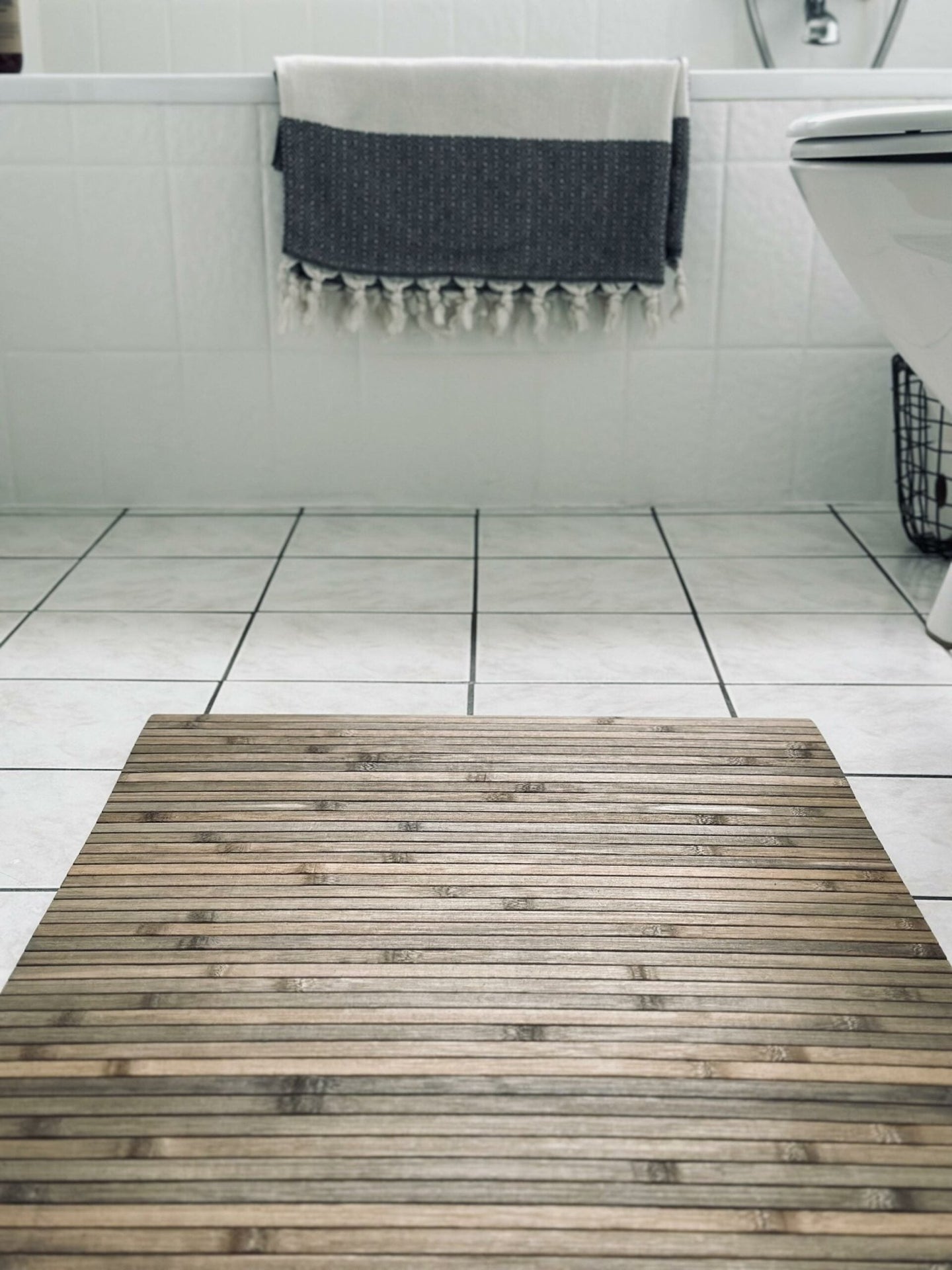 Bademåtte – Bambus semi dark - VIAMAJA.DK