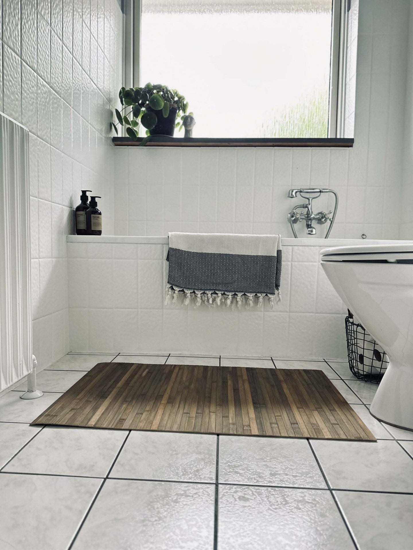 Bademåtte – Bambus semi dark - VIAMAJA.DK