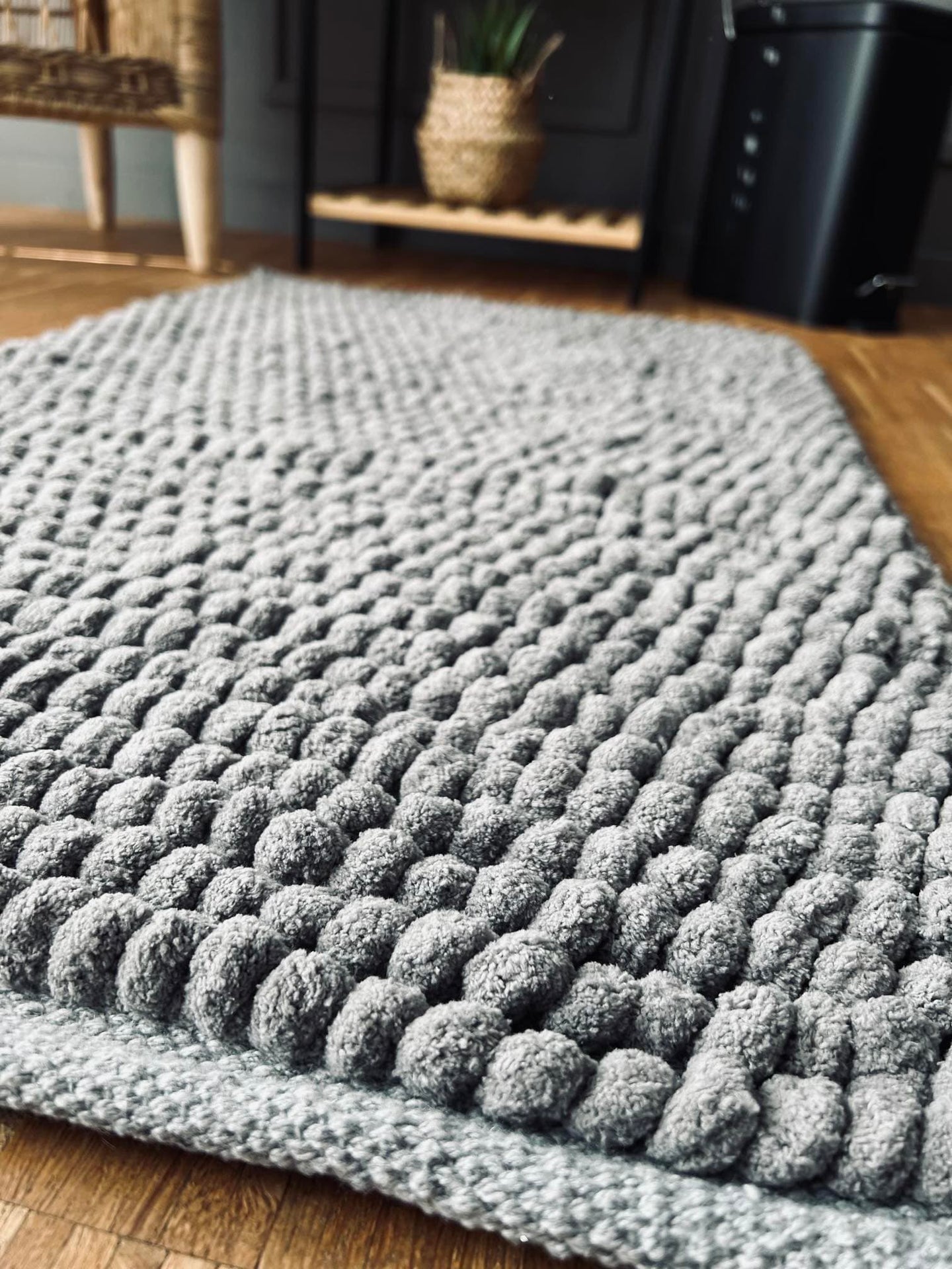 Bademåtte Grå DOTS 60x120cm - VIAMAJA.DK