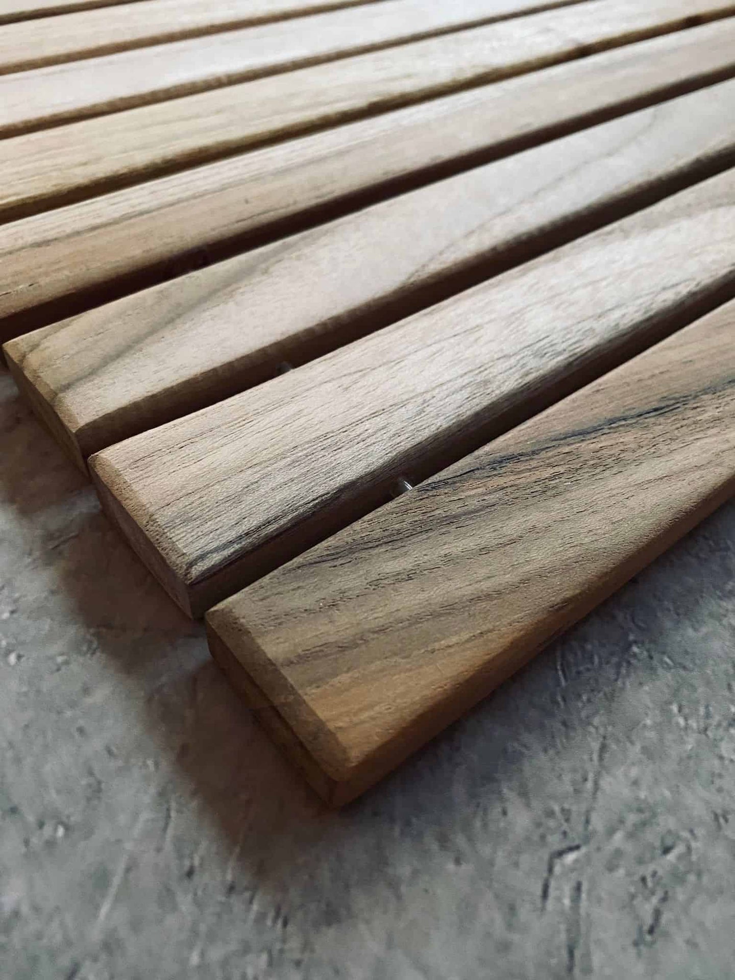 Bademåtte - Teak rulle 40x60 - VIAMAJA.DK