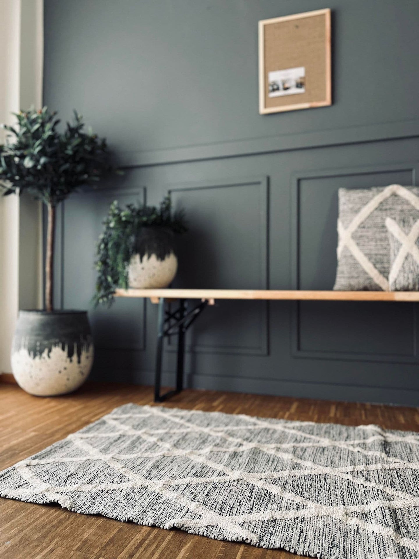 Bænk i træ og metal - VIAMAJA.DK