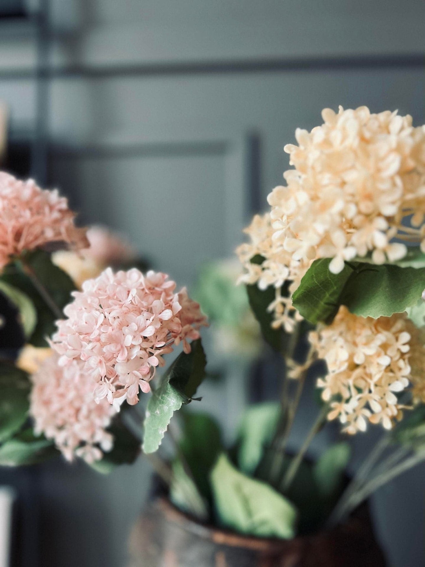 Blomst i duset farver 67cm - Mix farver - VIAMAJA.DK