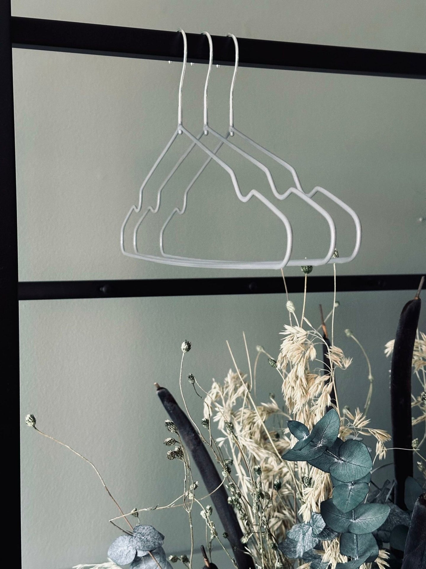 Bøjler - Sæt af 3 stk / Grå - VIAMAJA.DK