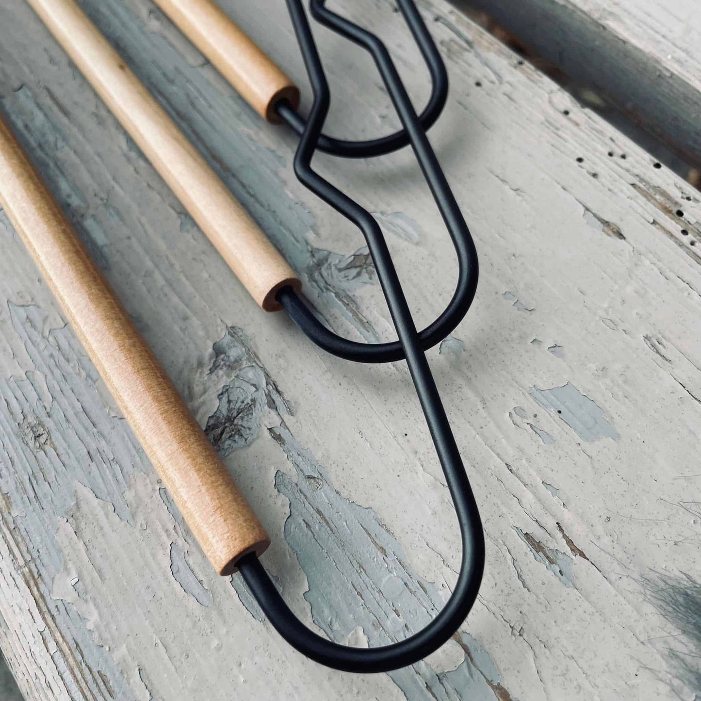 Bøjler Sæt med 3stk - metal og træ - VIAMAJA.DK