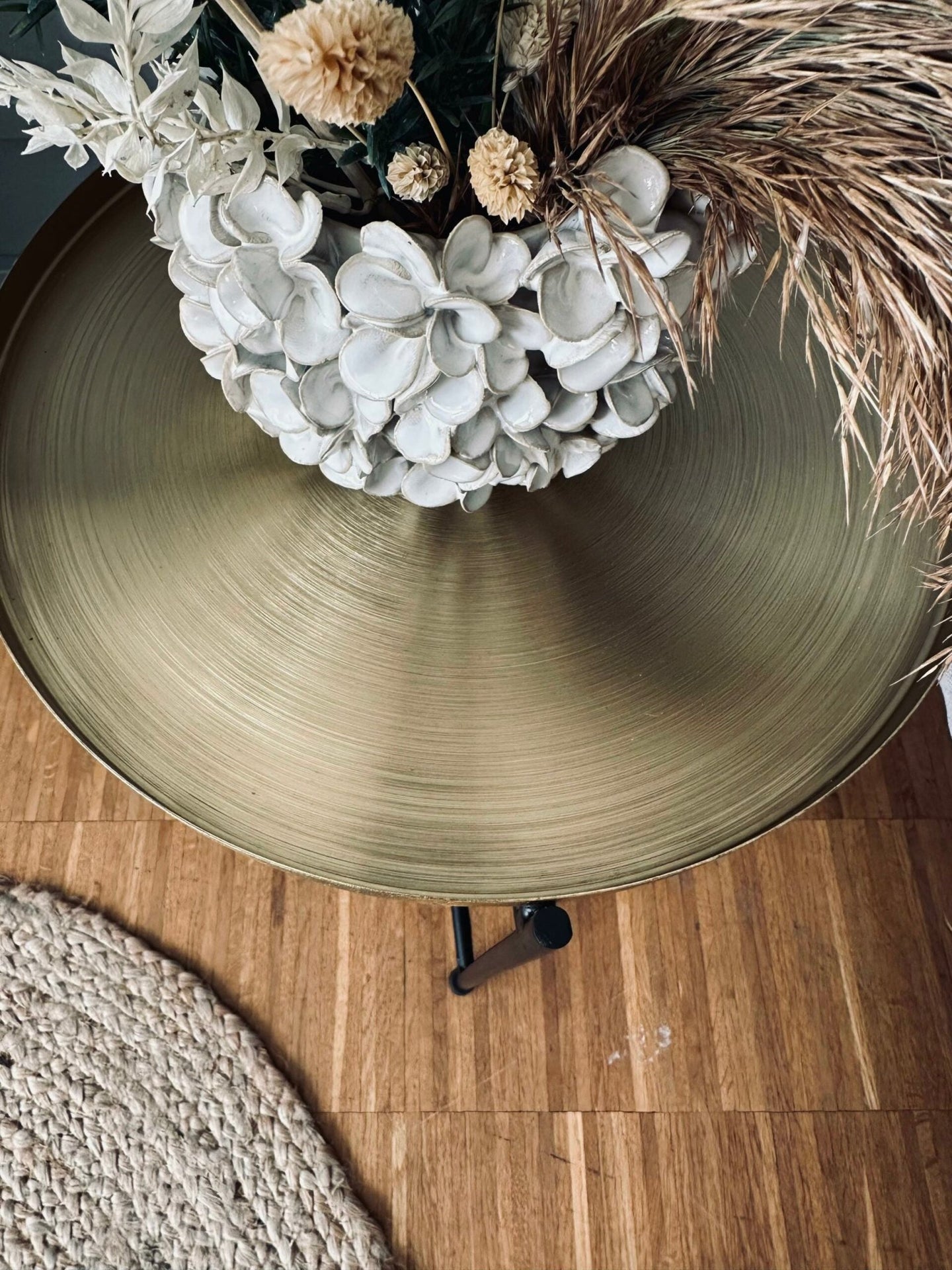 Bord i sort og guld metal – Small - VIAMAJA.DK