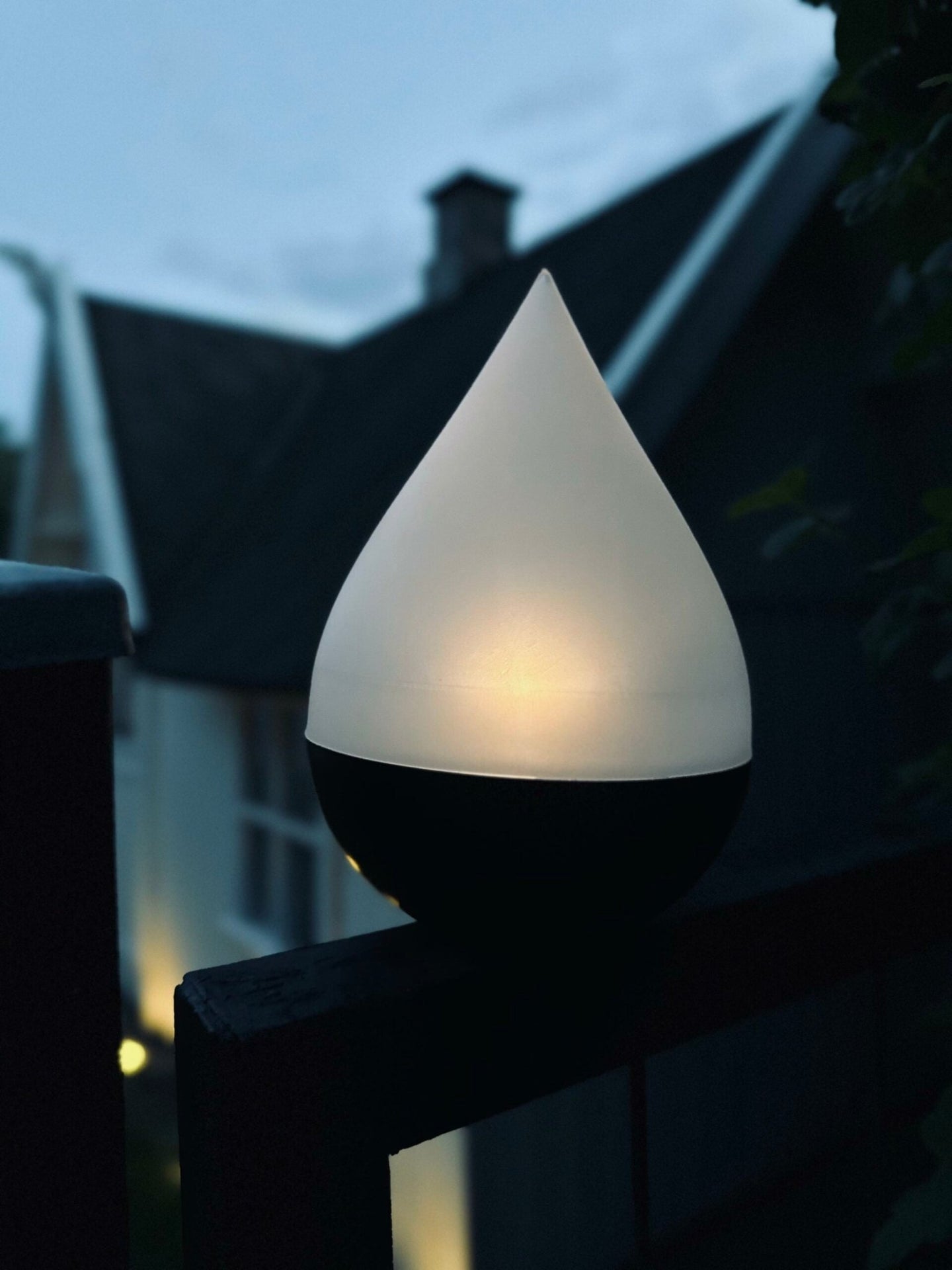 Bordlampe AURA med solceller - VIAMAJA.DK