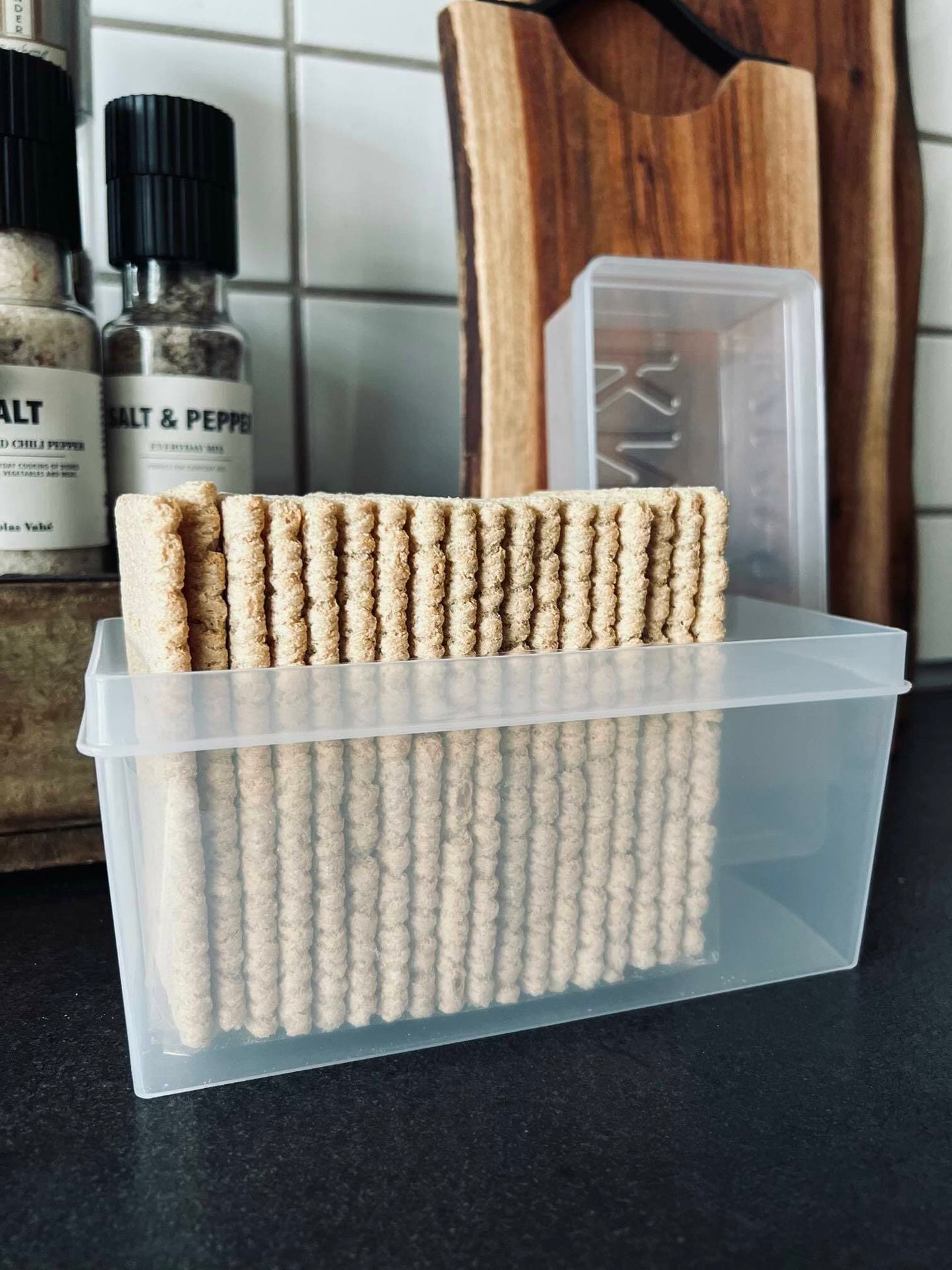 Box til knækbrød - Lys - VIAMAJA.DK