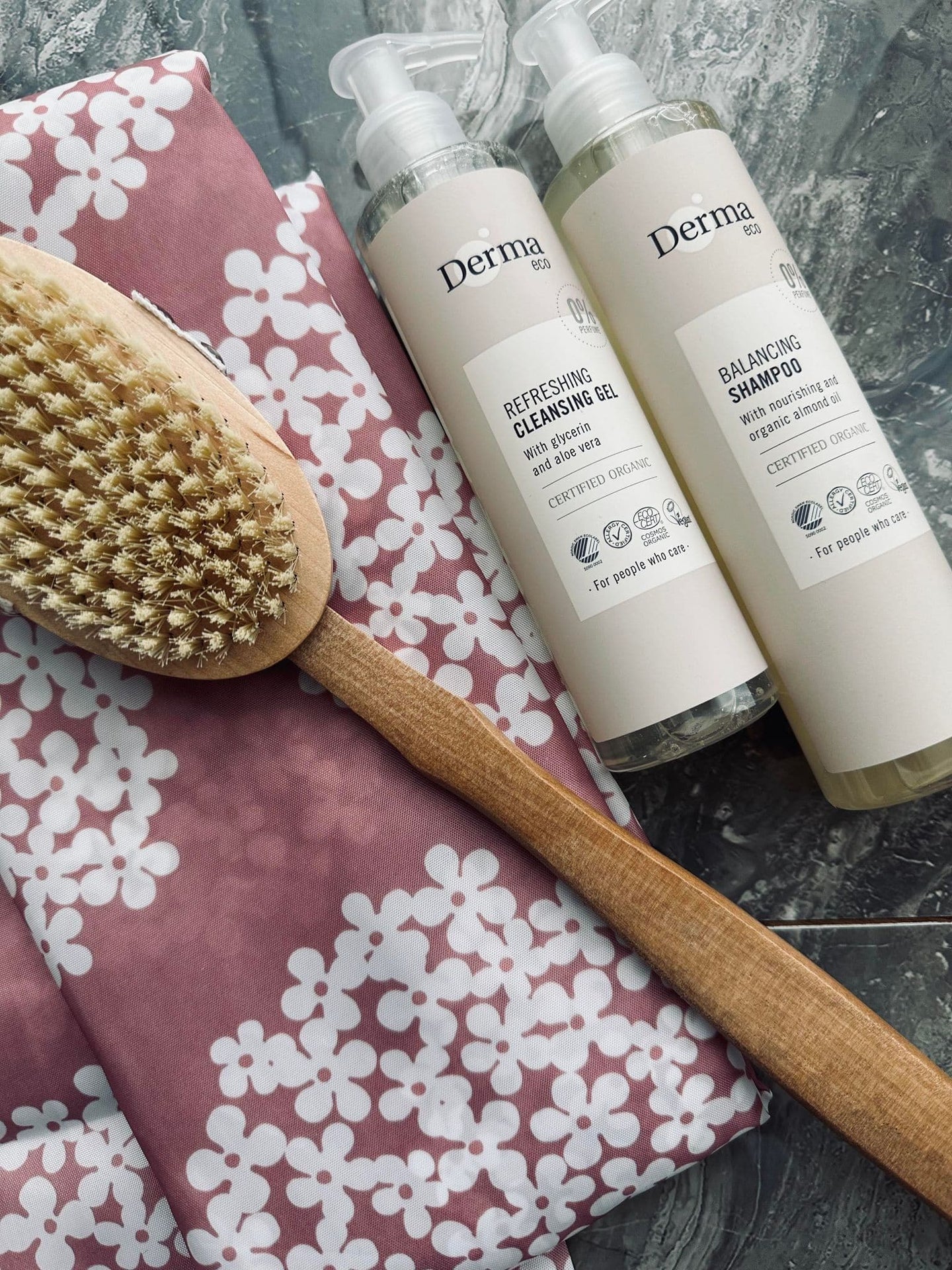 Bruseforhæng - Rosa flower 180x180cm - VIAMAJA.DK