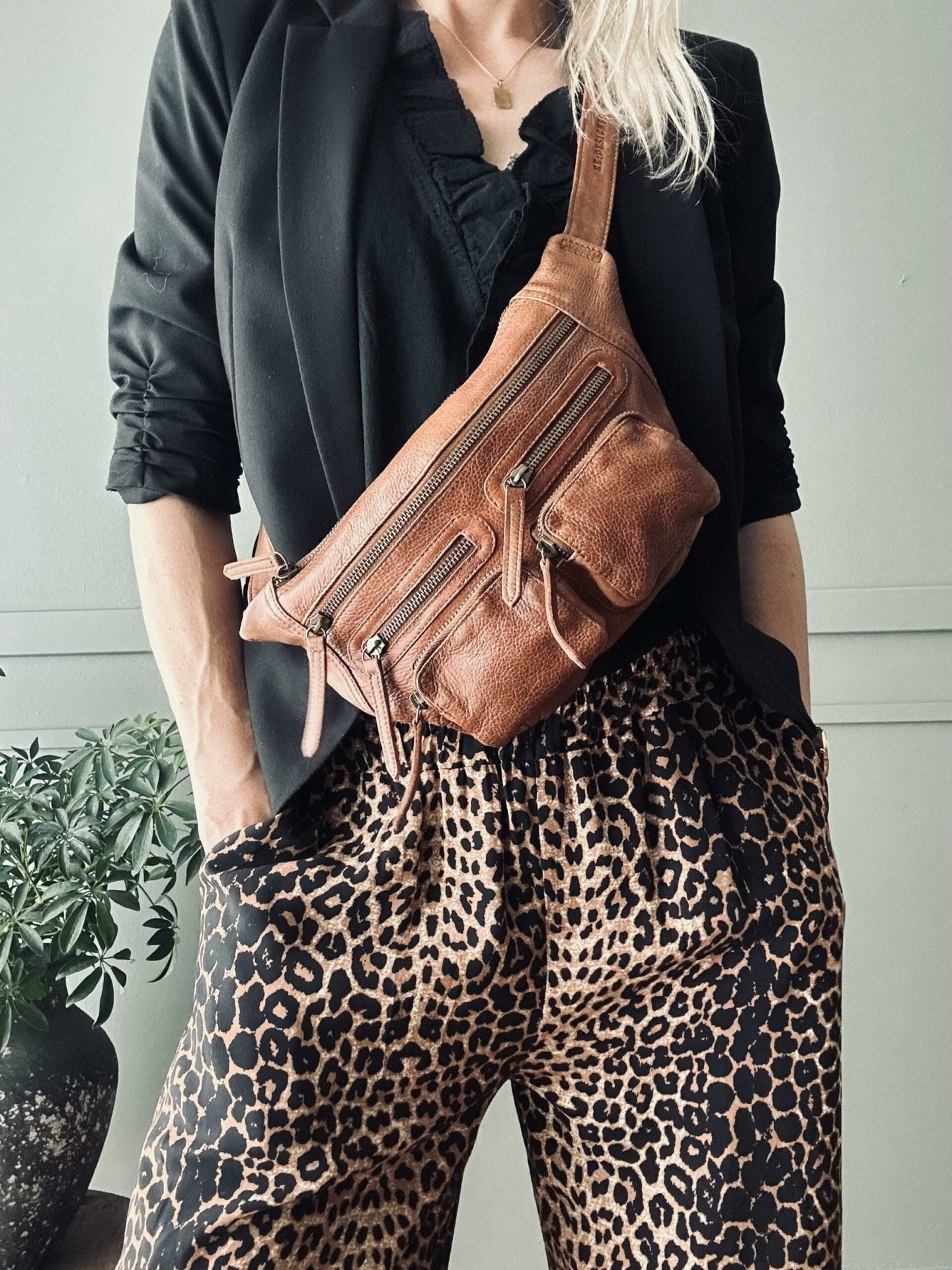 Bukser Leopard dark - VIAMAJA.DK