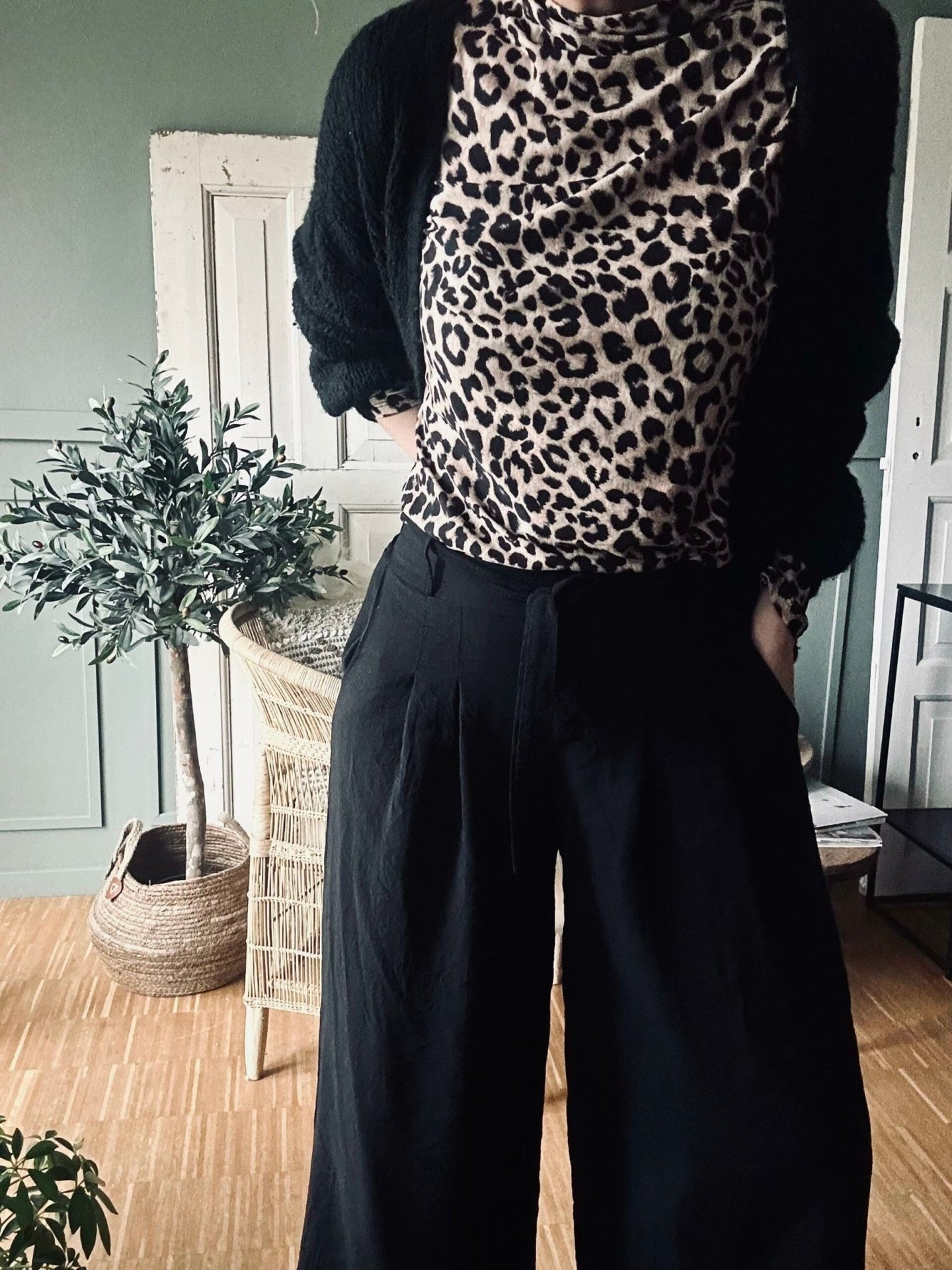 Bukser med høj talje - Sort - VIAMAJA.DK