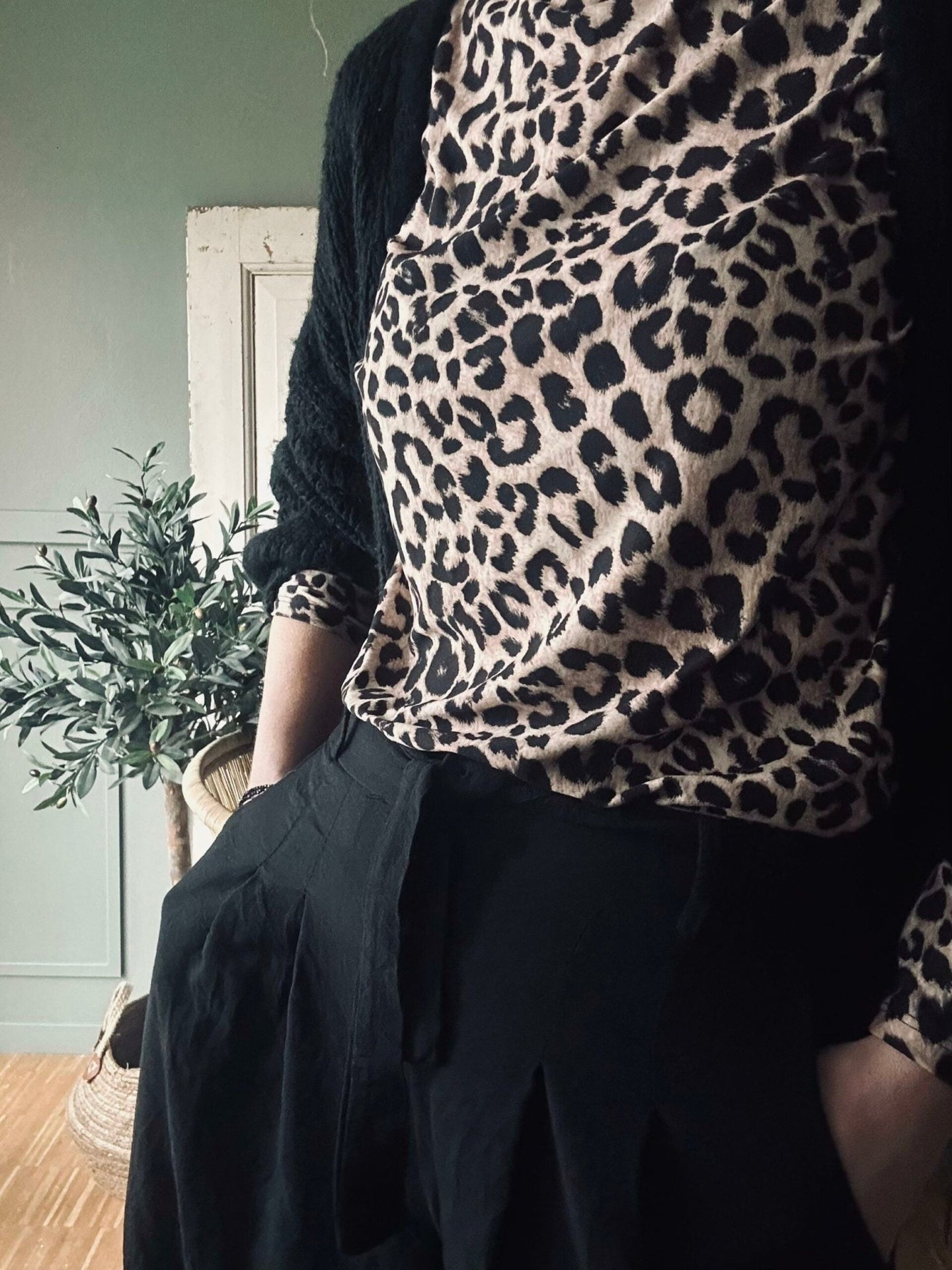 Bukser med høj talje - Sort - VIAMAJA.DK