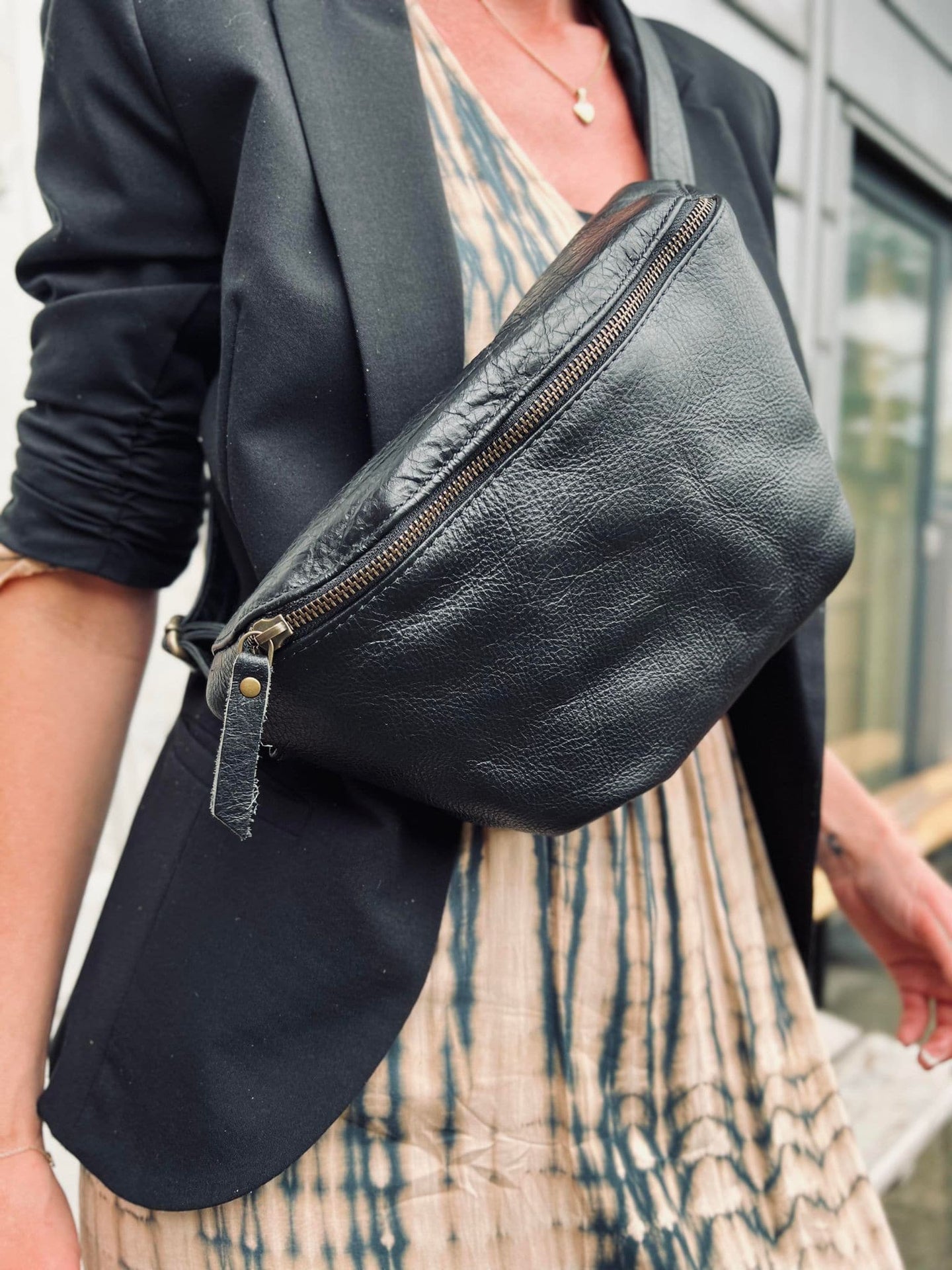 Bumbag BELLA i Black bøffellæder - 2. Sortering - VIAMAJA.DK