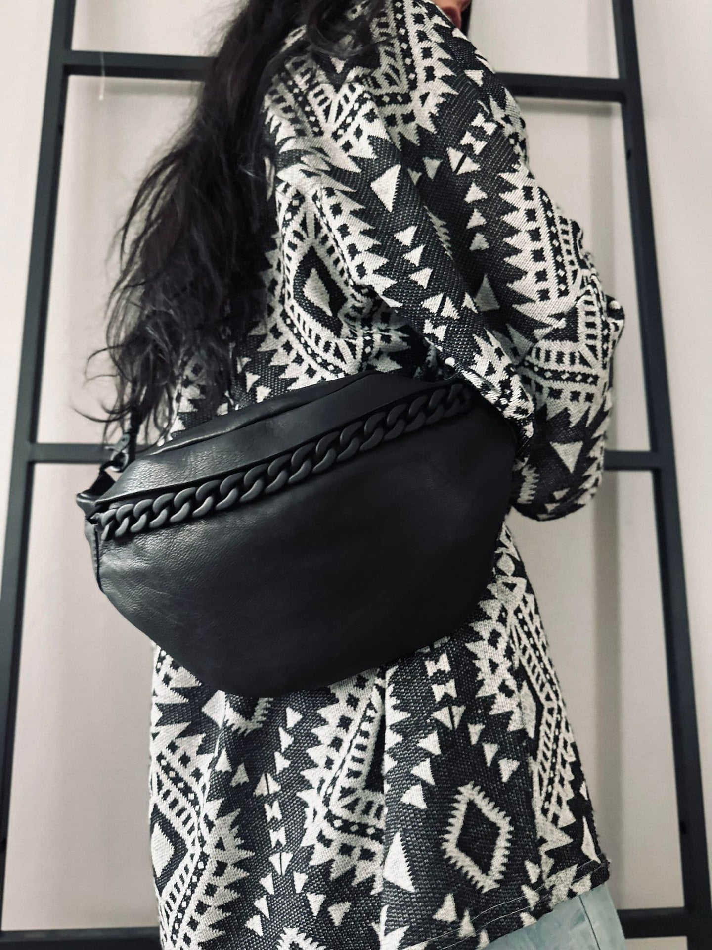 Bumbag Black chain - VIAMAJA.DK