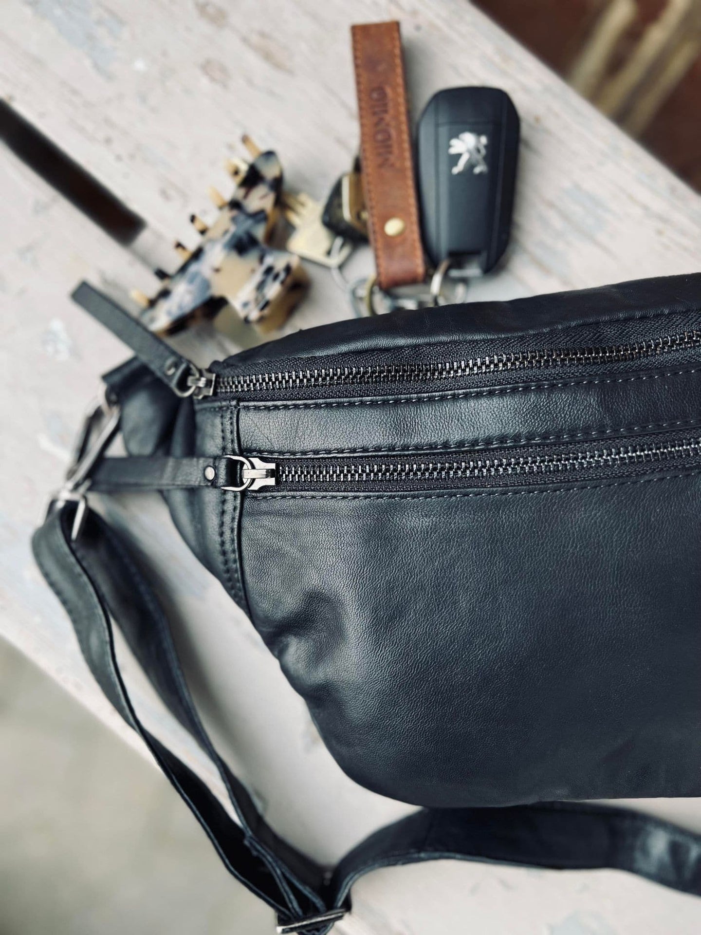 Bumbag Faustine black - blød lammeskind - VIAMAJA.DK