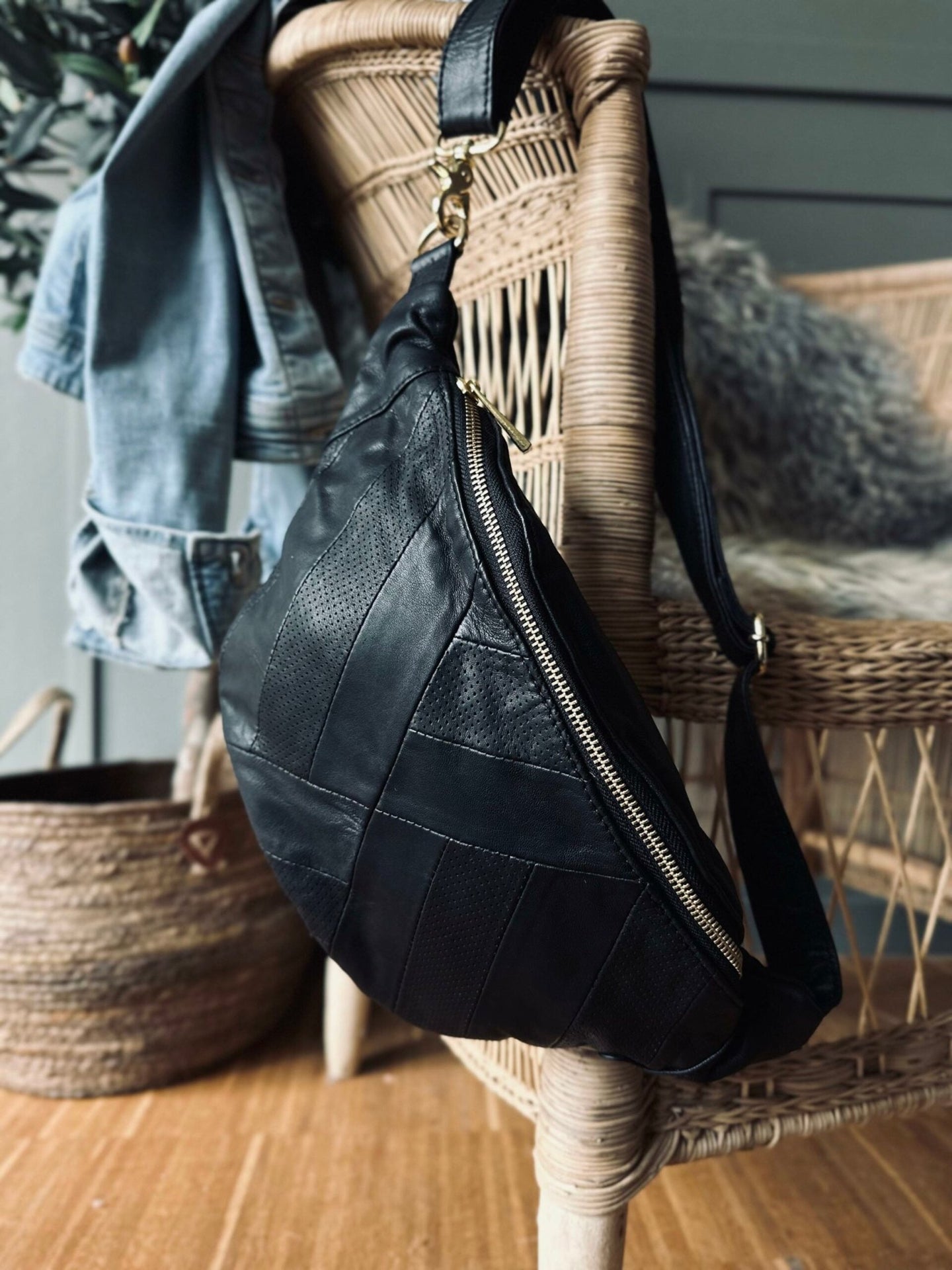 Bumbag Felina black / gold - VIAMAJA.DK