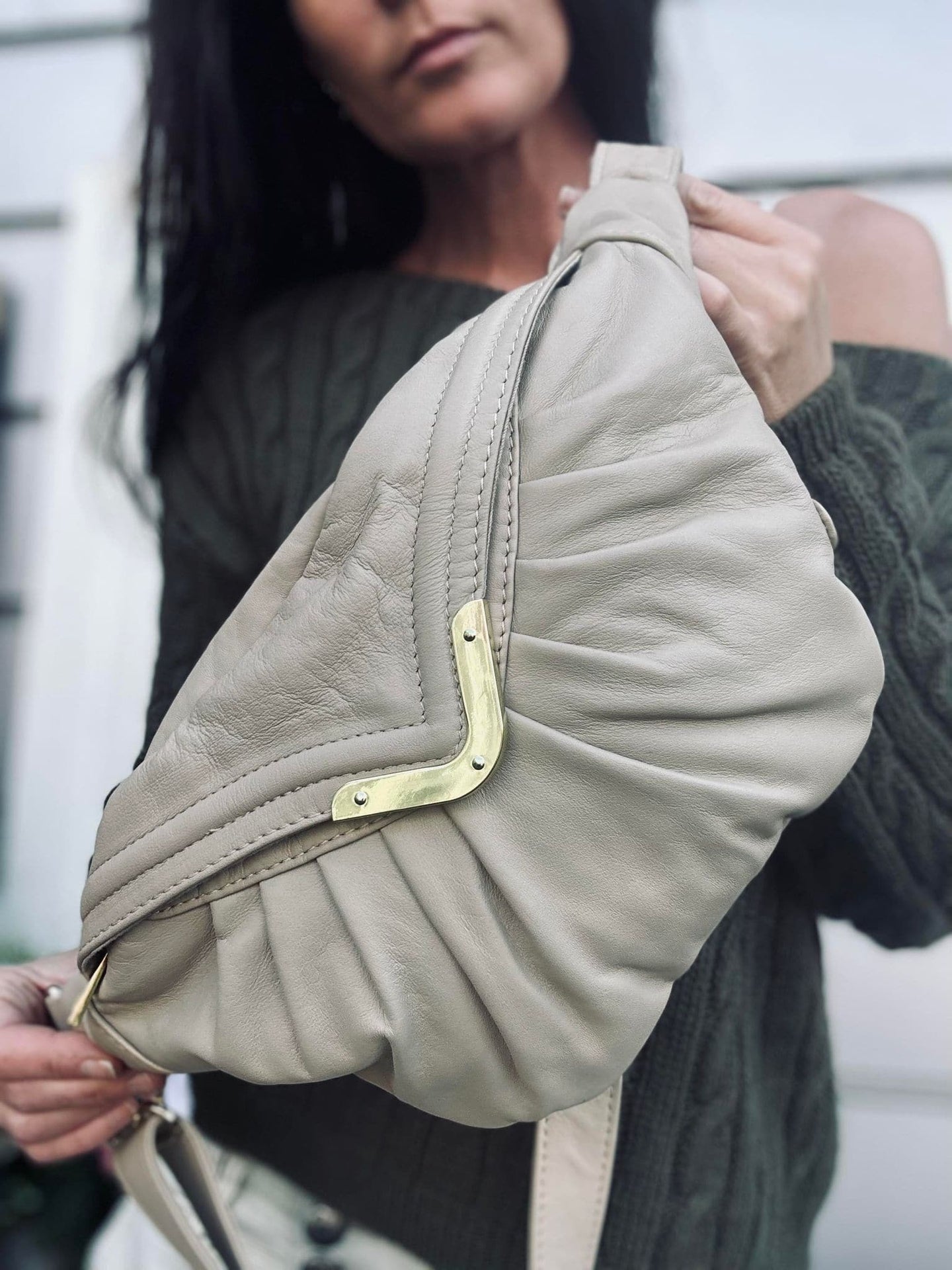 Bumbag FEMININ i blød skindkvalitet - VIAMAJA.DK