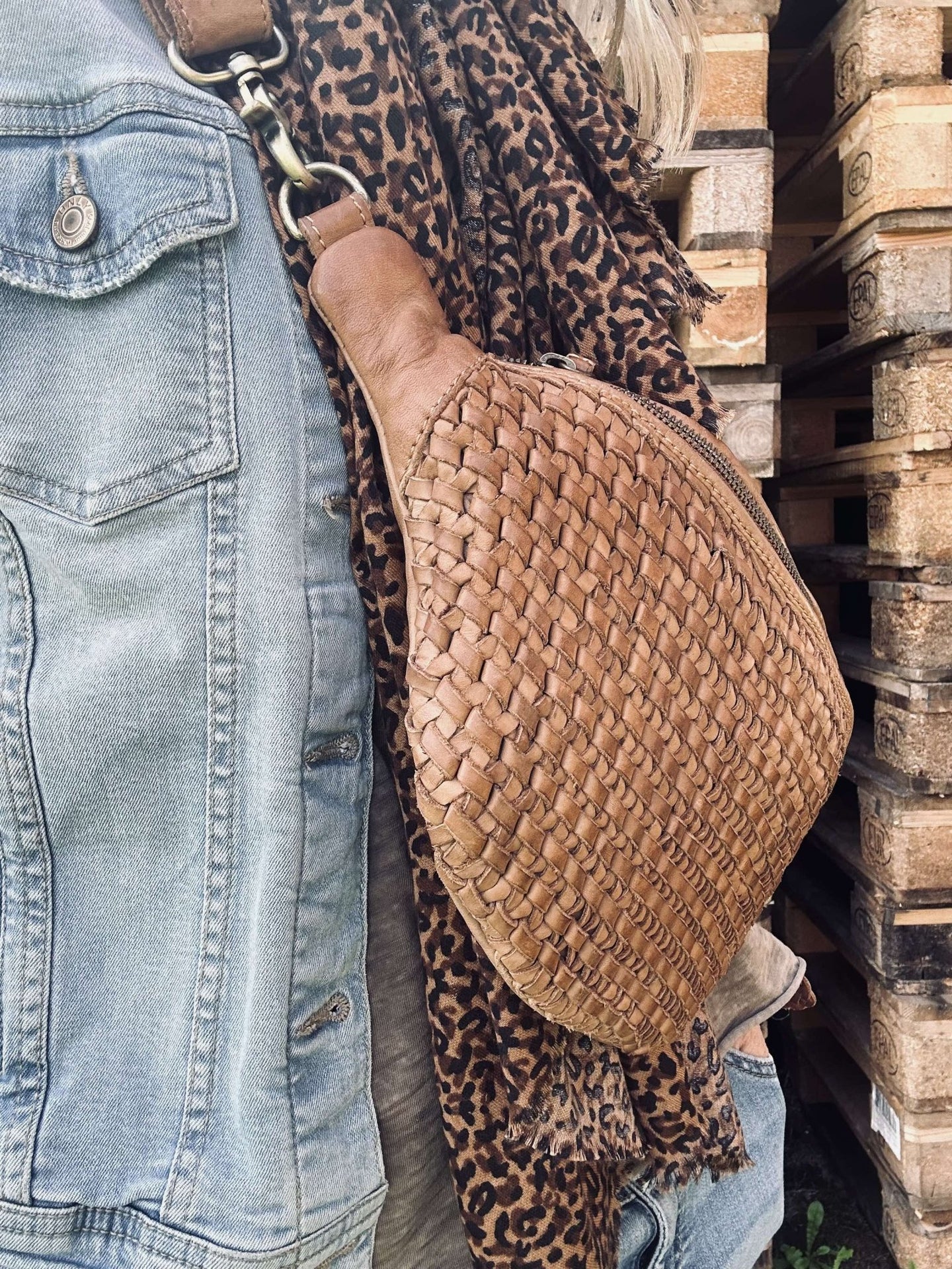 Bumbag flettet læder - Nature - VIAMAJA.DK