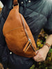 Bumbag i cognac buffelskinn