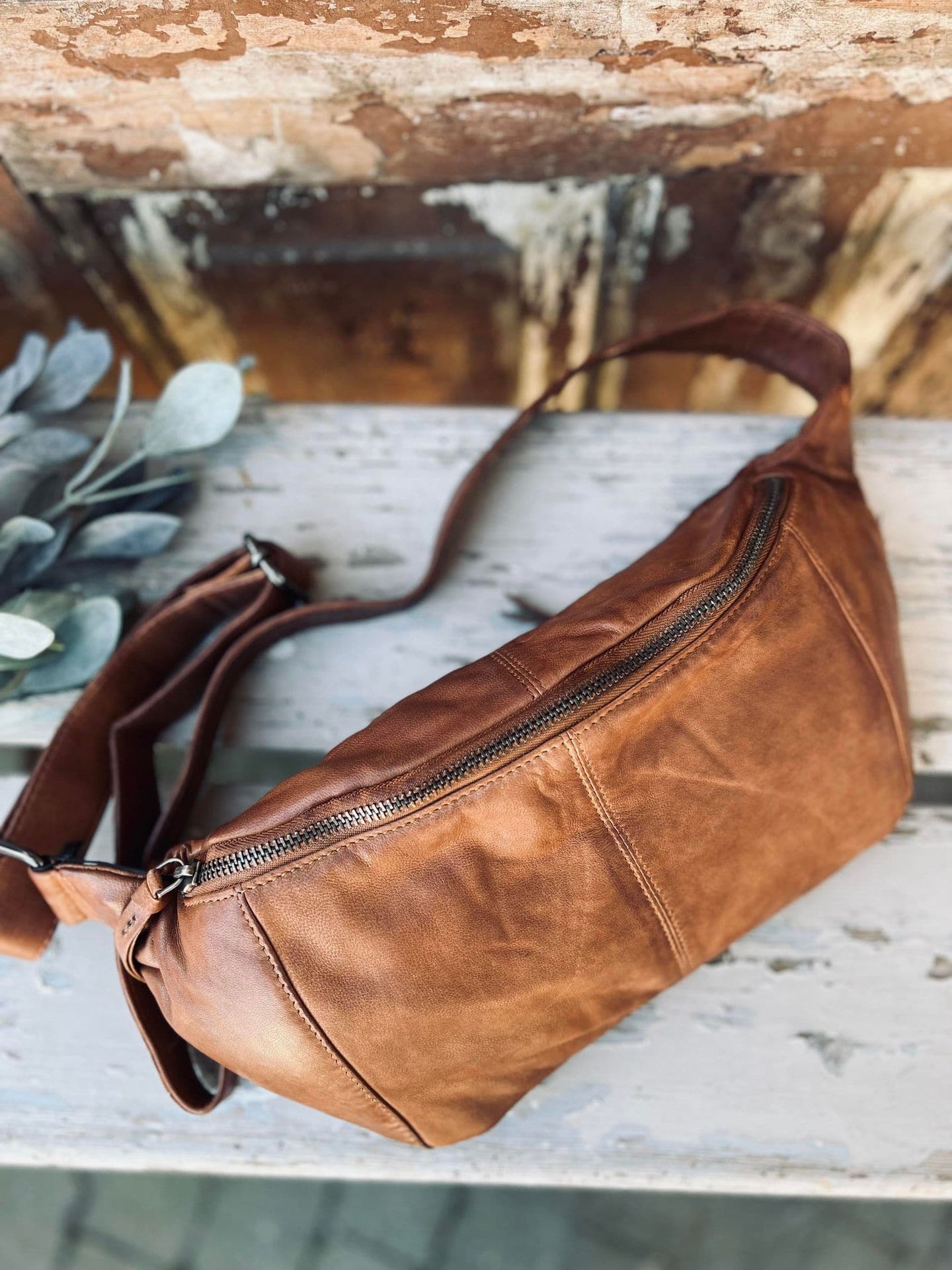 Bumbag JUNE - BIG Cognac - VIAMAJA.DK