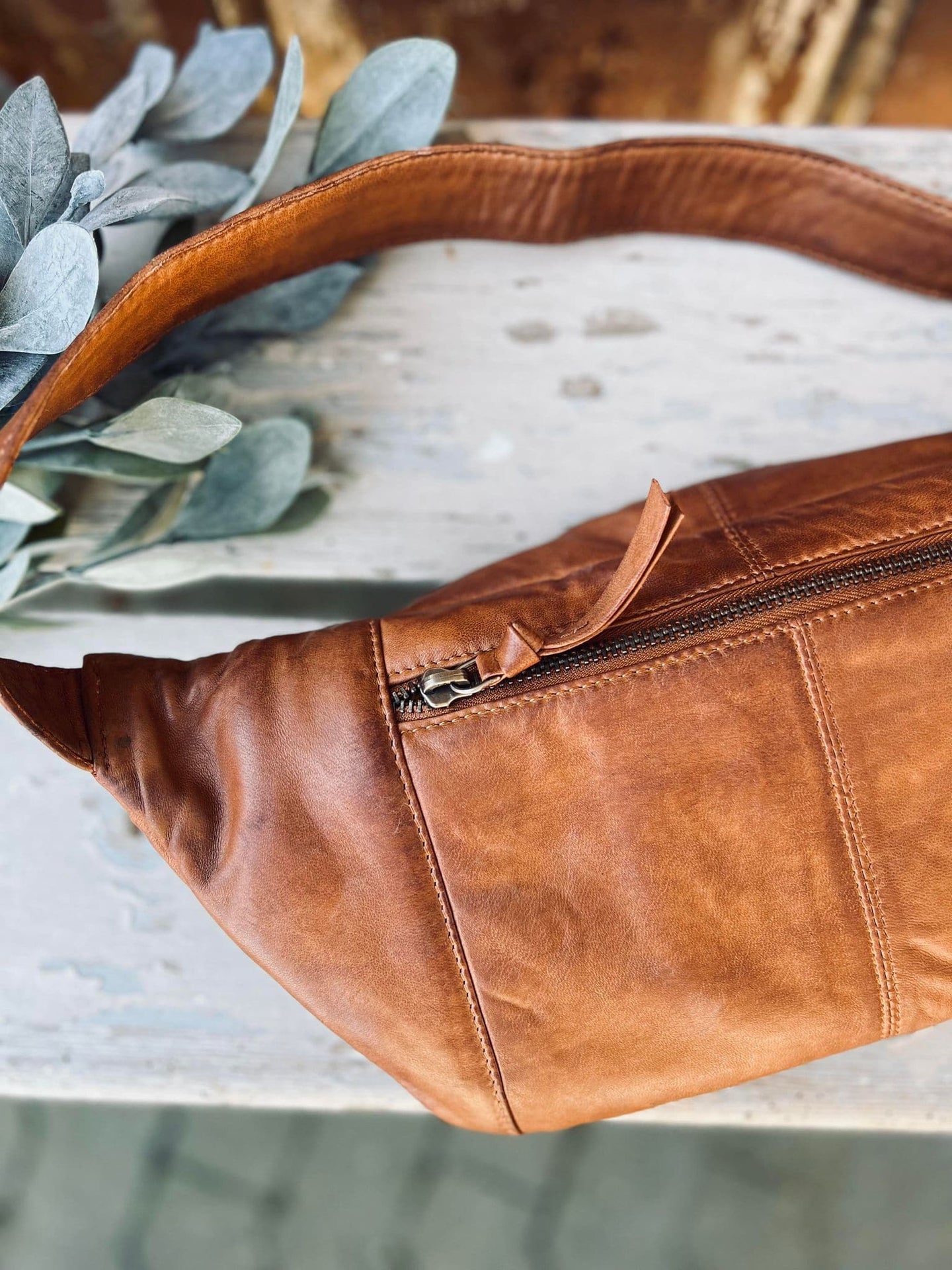 Bumbag JUNE - BIG Cognac - VIAMAJA.DK