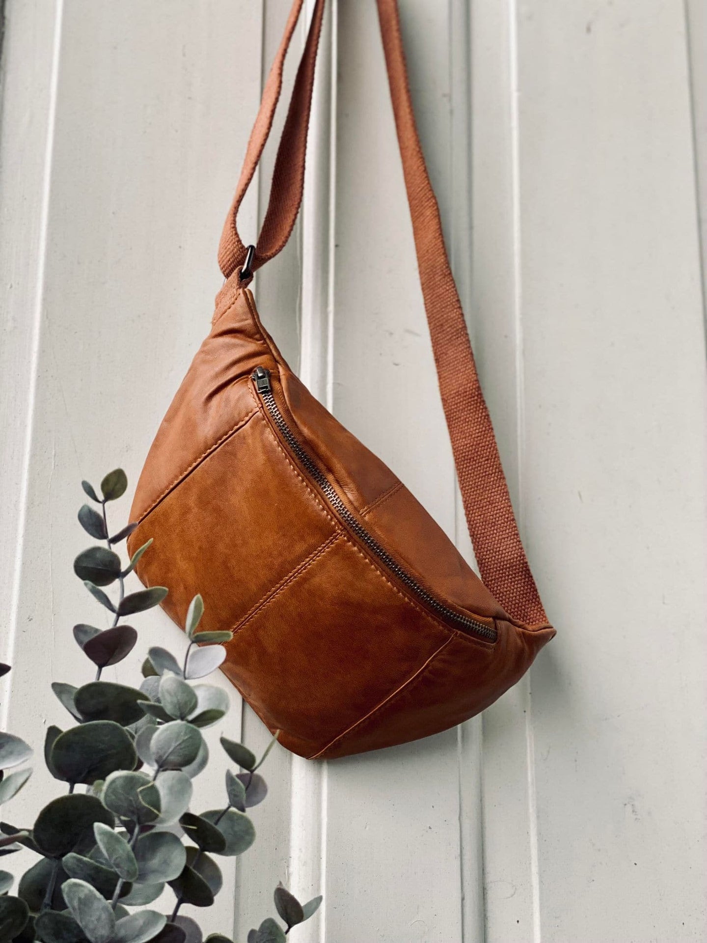 Bumbag JUNE - Cognac - VIAMAJA.DK