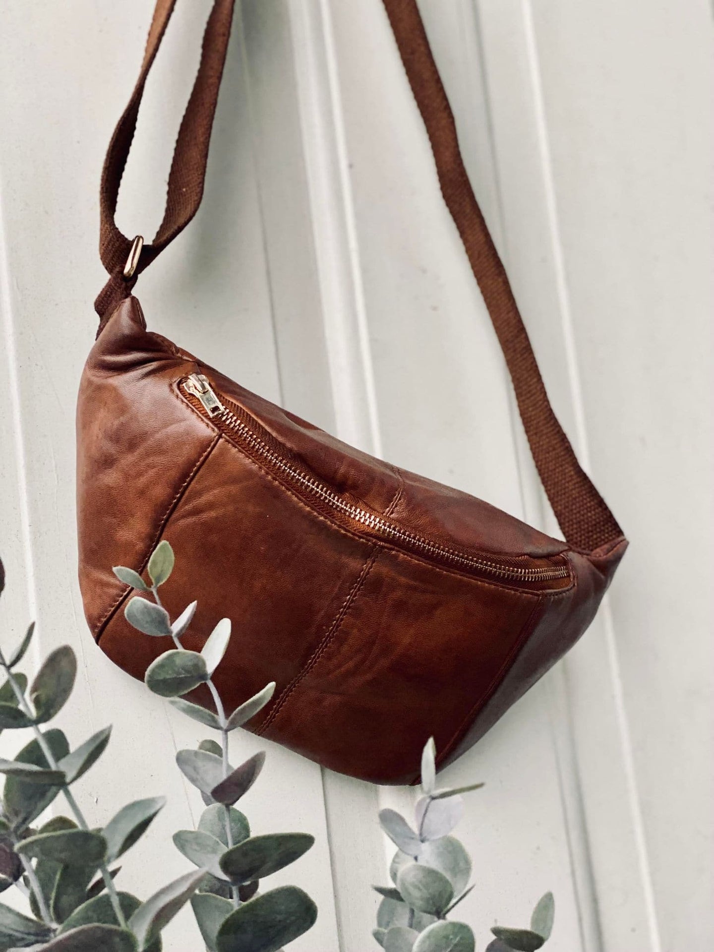 Bumbag JUNE - Dark cognac - VIAMAJA.DK