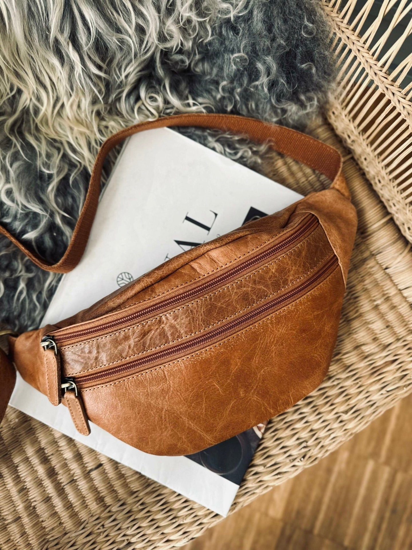 Bumbag LINA – Raw cognac - VIAMAJA.DK