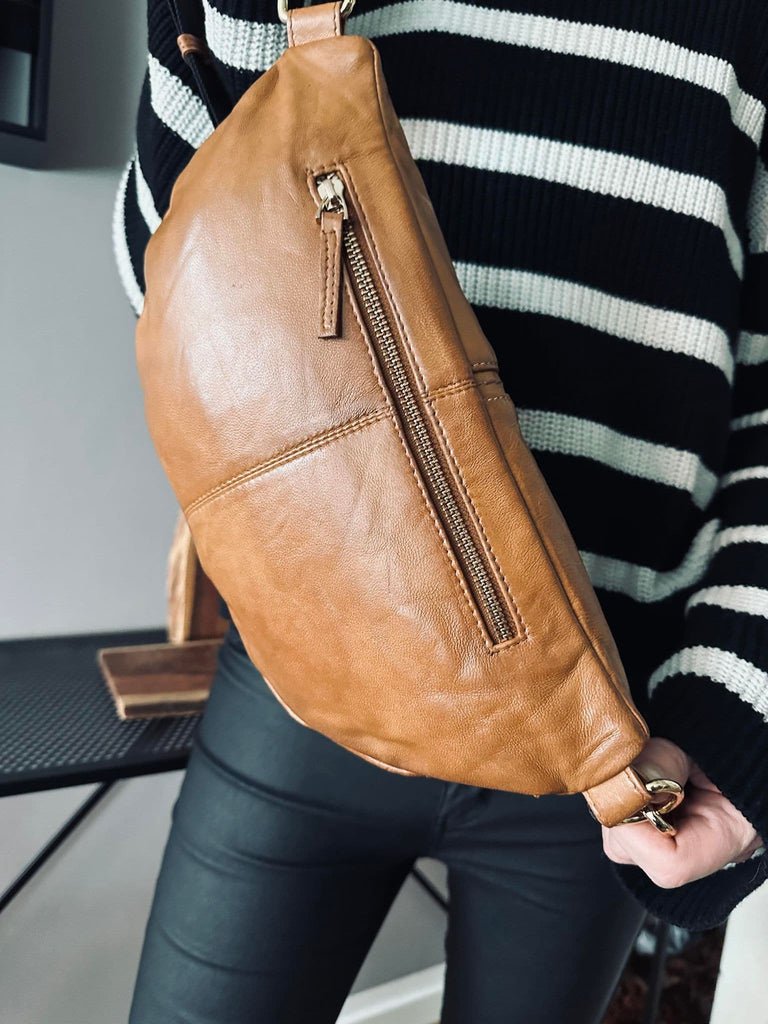 Bumbag m. kontrast - Cognac - VIAMAJA