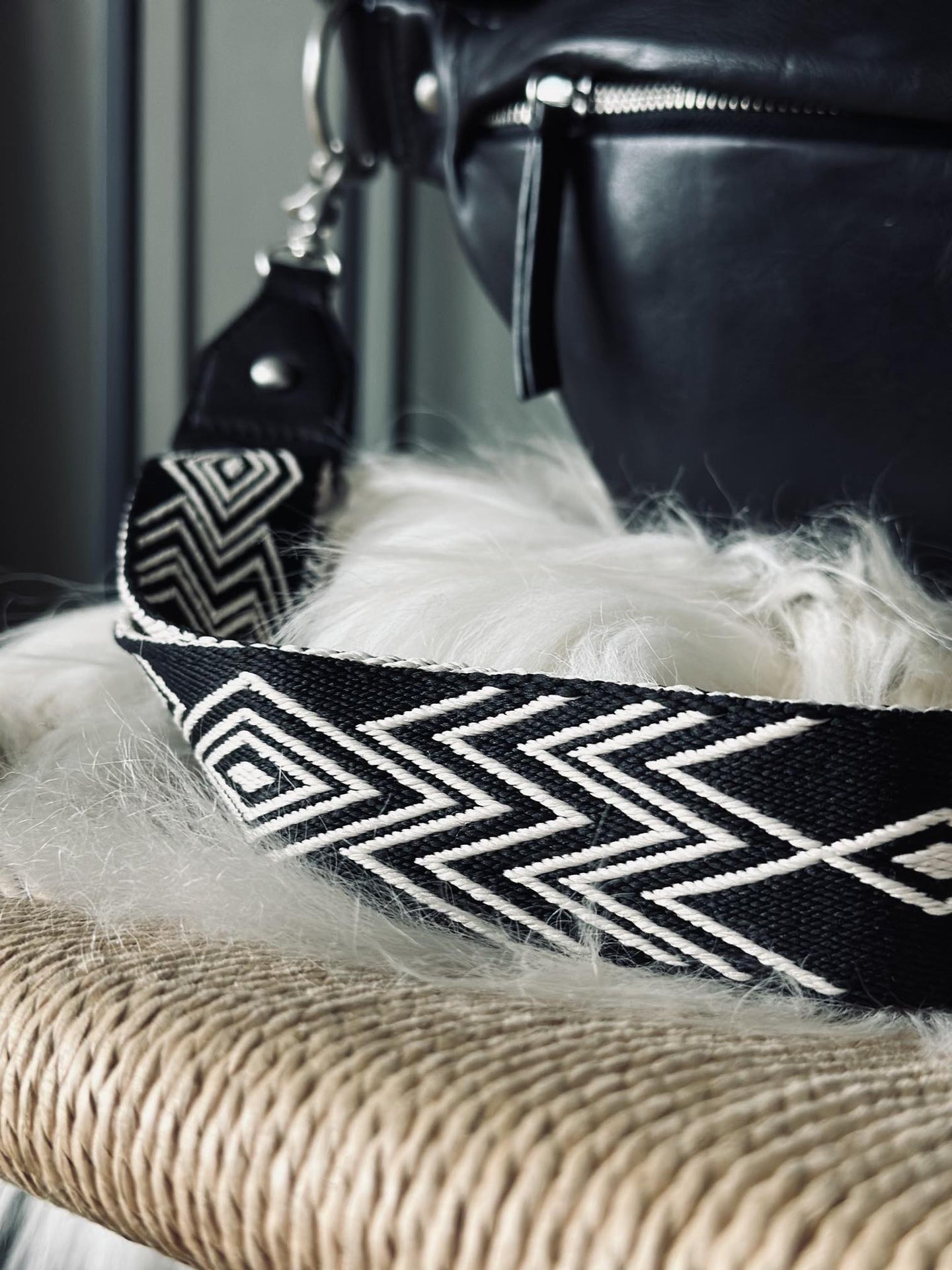 Bumbag m. Lux rem - Black - VIAMAJA.DK