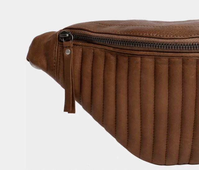 Bumbag QUILT Walnut - VIAMAJA.DK