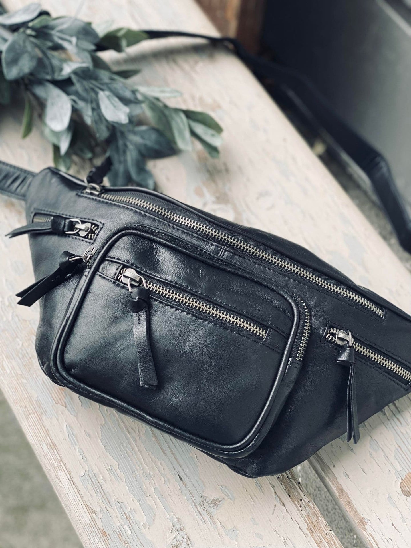 Bumbag - VINTAGE Black / Silver - VIAMAJA.DK