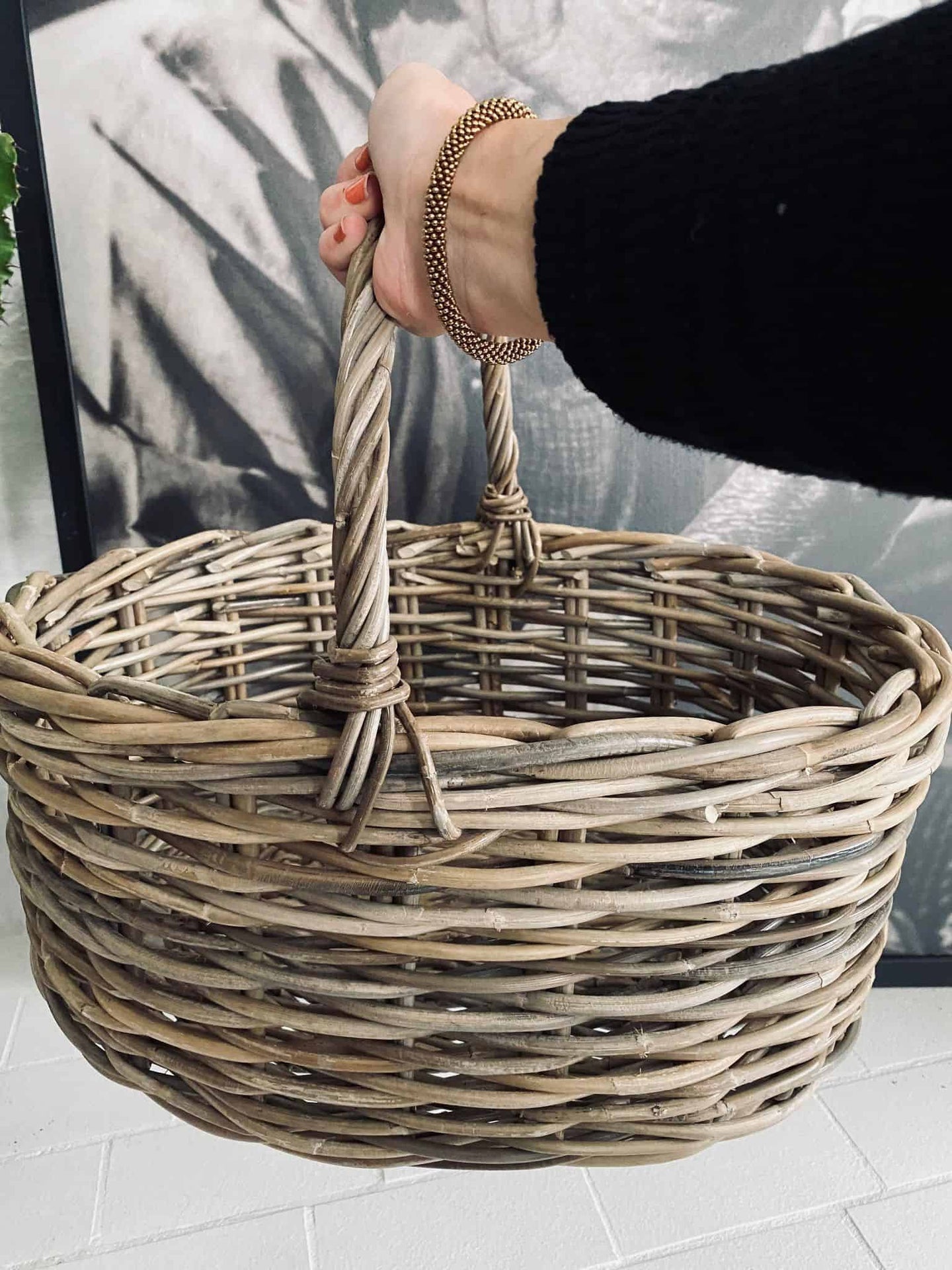 Bykurv i grå rattan - VIAMAJA.DK