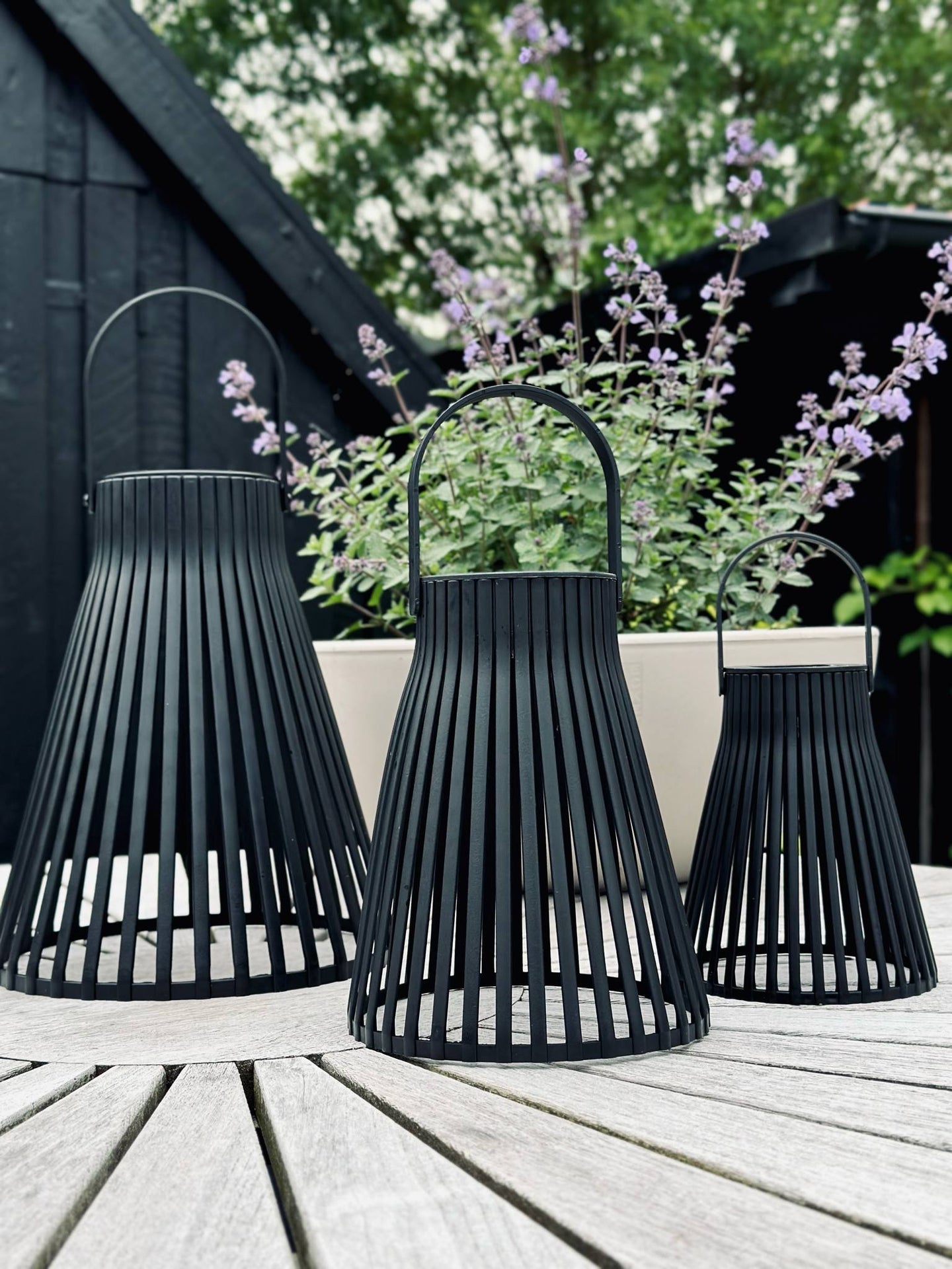 Lykta med solceller - GARDEN BLACK 24cm
