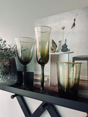 Champagneglas - Grøn med guldkant - VIAMAJA.DK