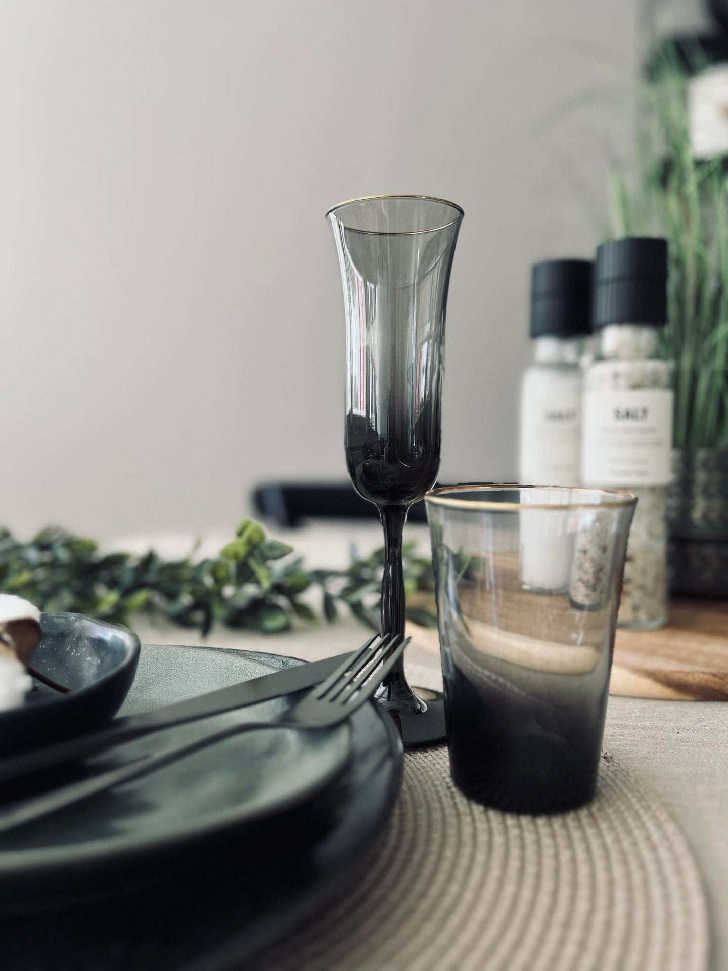 Champagneglas - Røgfarvet med guldkant - VIAMAJA.DK