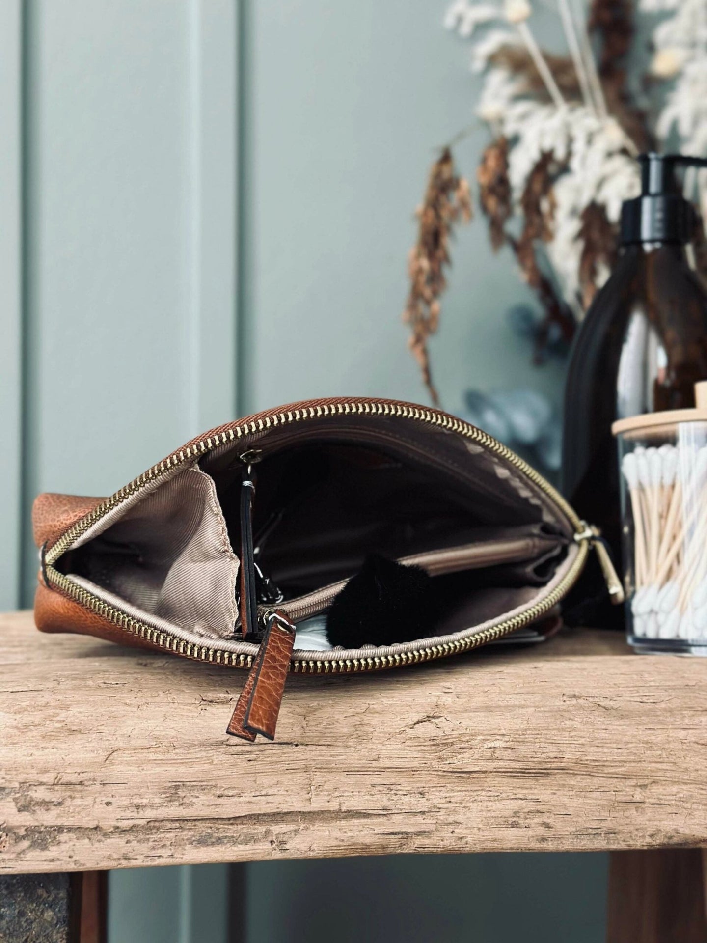 Clutch Aria – Walnut - VIAMAJA.DK