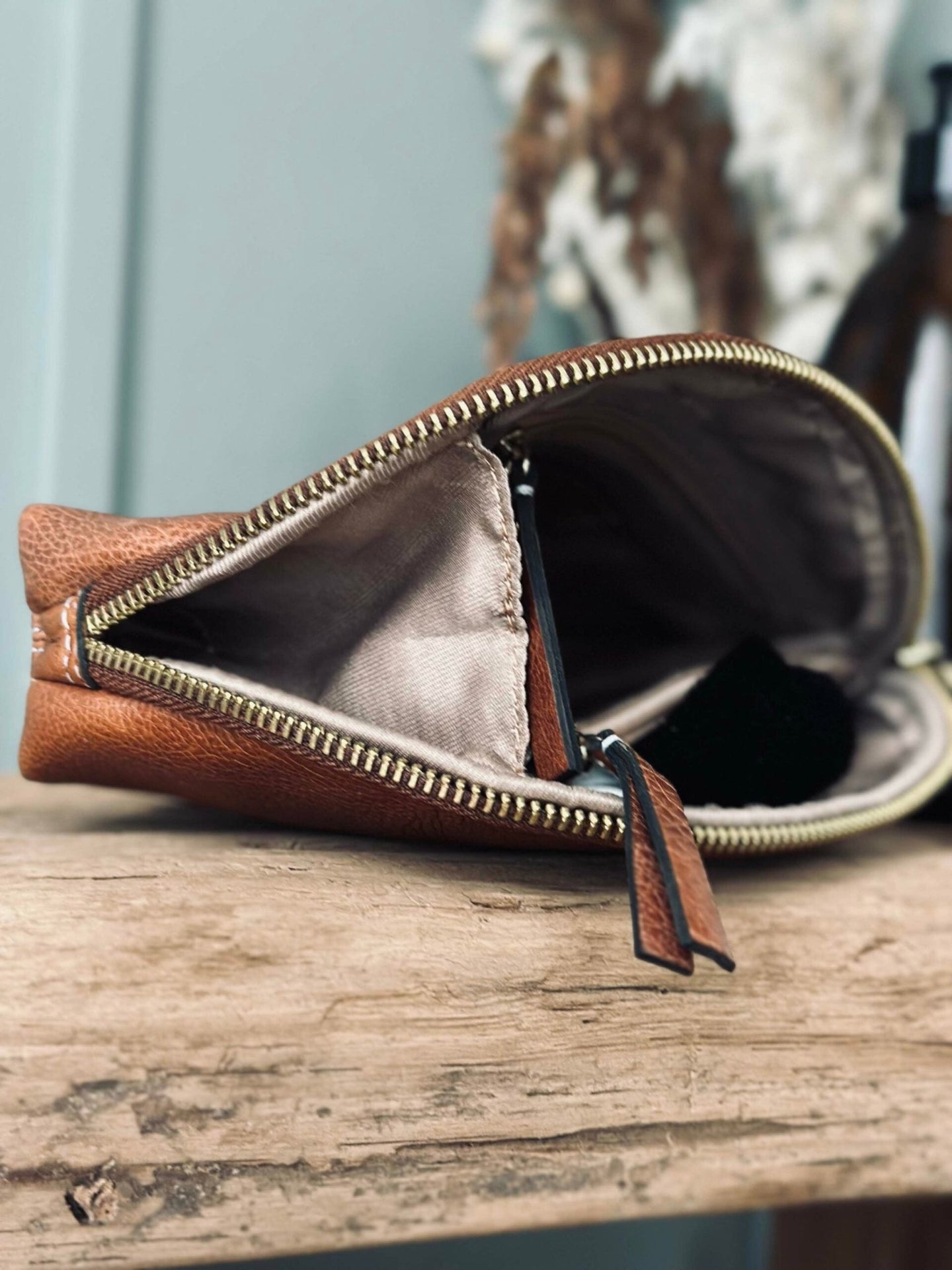 Clutch Aria – Walnut - VIAMAJA.DK