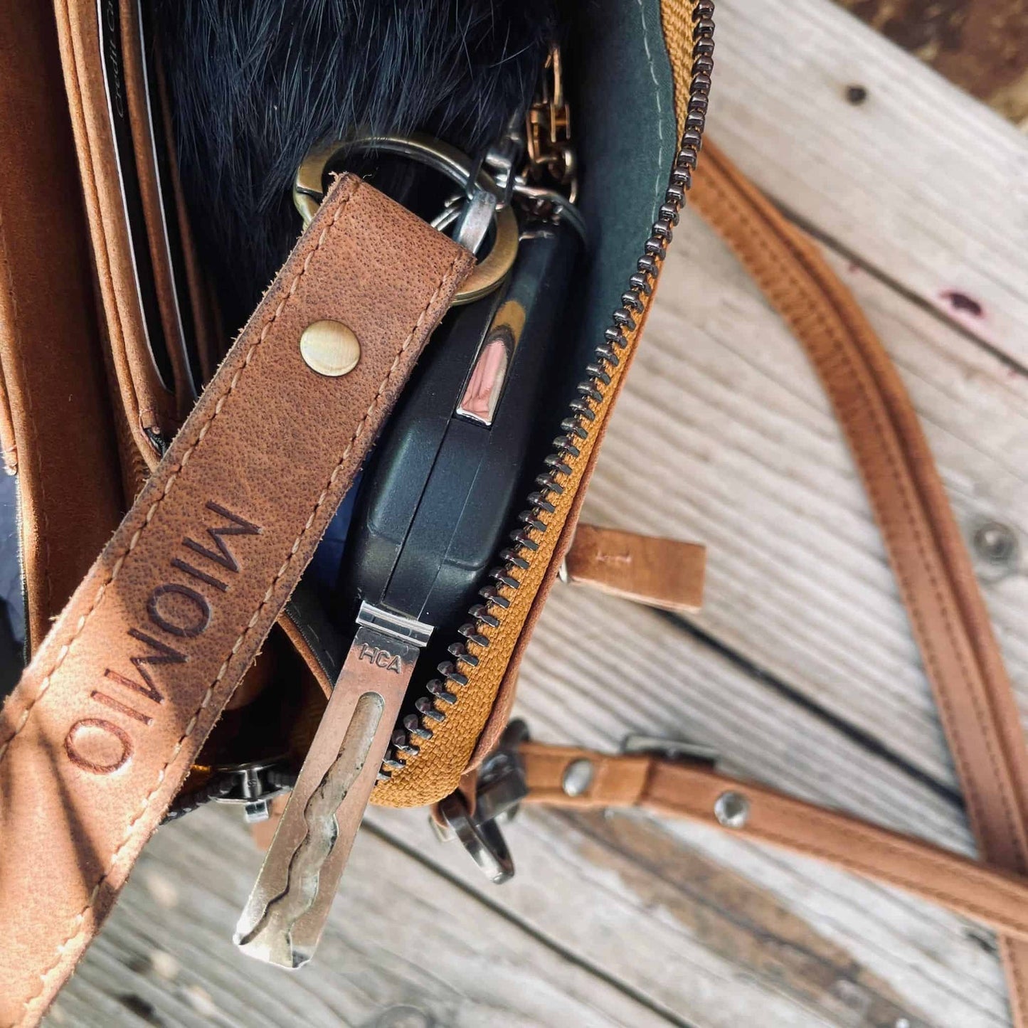 Clutch ASTA m. lang rem & strop, Cognac - VIAMAJA.DK