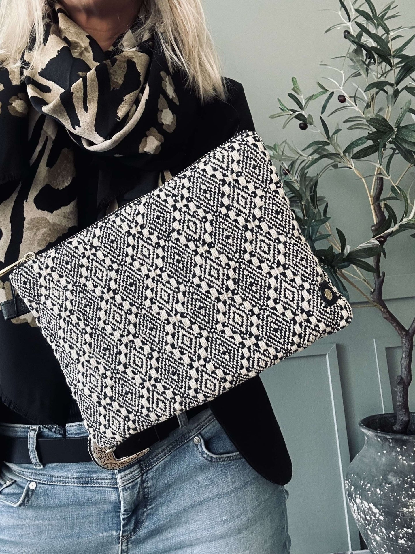 Clutch Black - VIAMAJA.DK