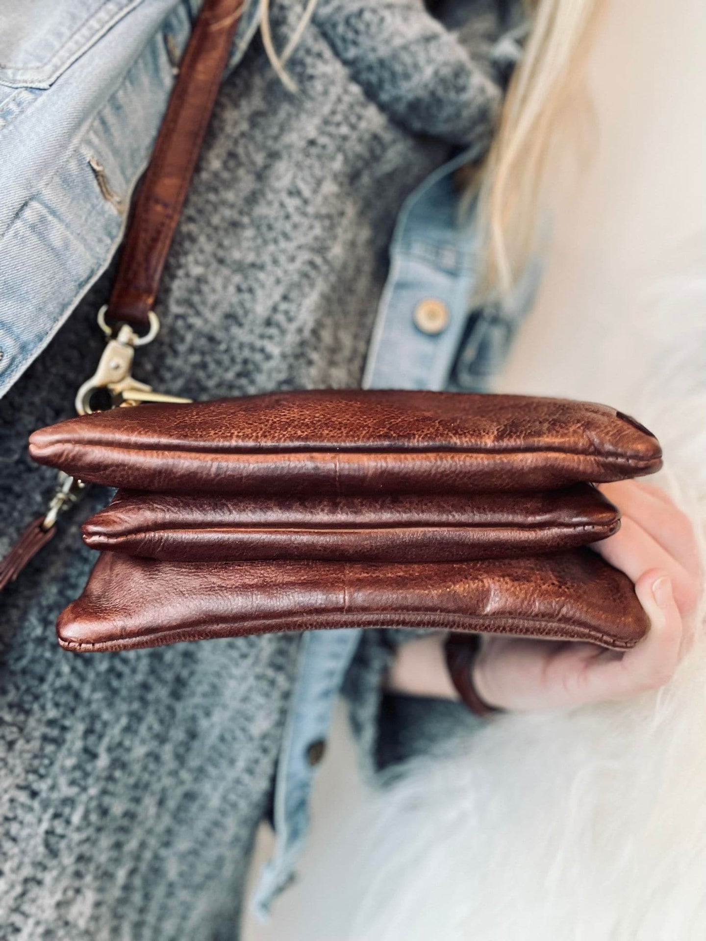Clutch / skindtaske Vera Brandy - VIAMAJA.DK