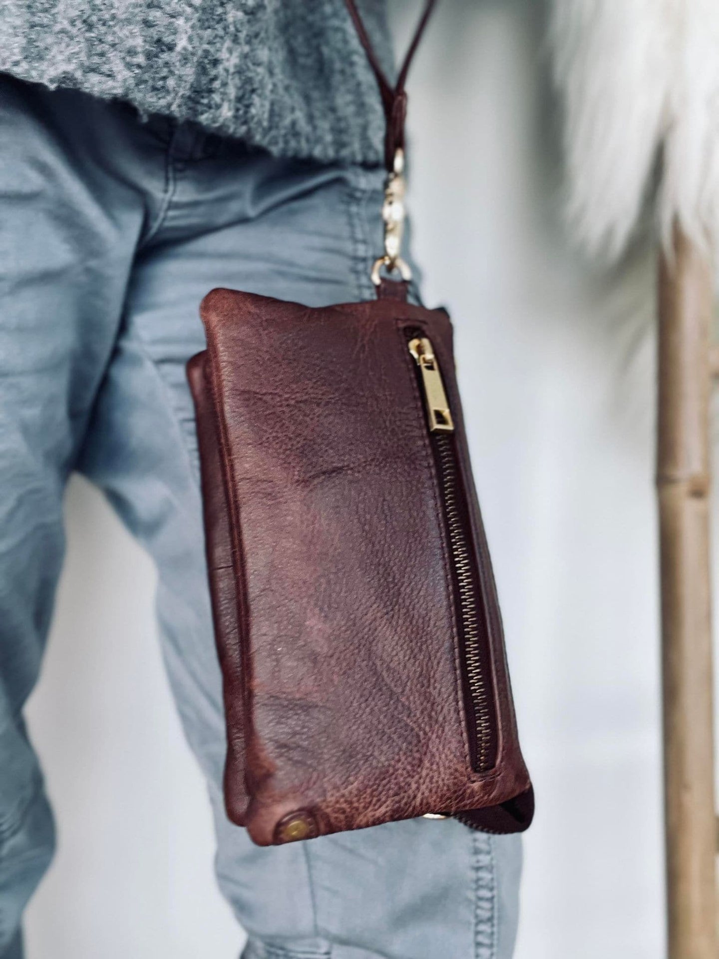 Clutch / skindtaske Vera Brandy - VIAMAJA.DK