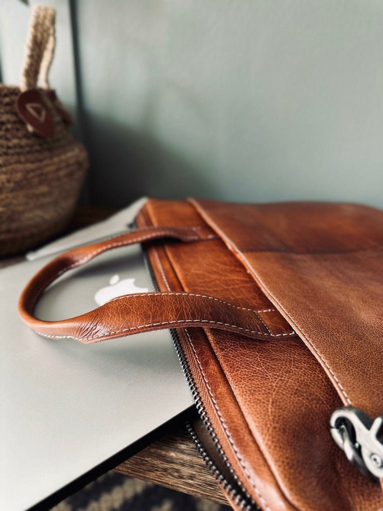 Computertaske SLIM Walnut - VIAMAJA