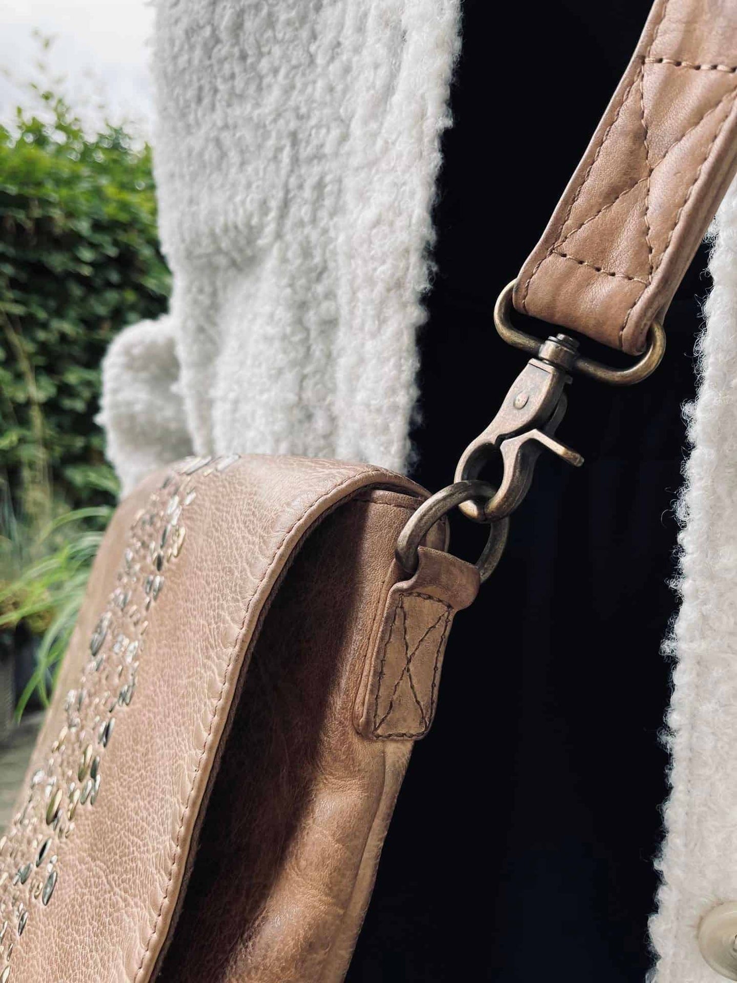 Cross over MIX i lækker kalveskind – Walnut - VIAMAJA.DK