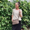 Crossbody - BAILY i en mjuk och tvättad kvalitet
