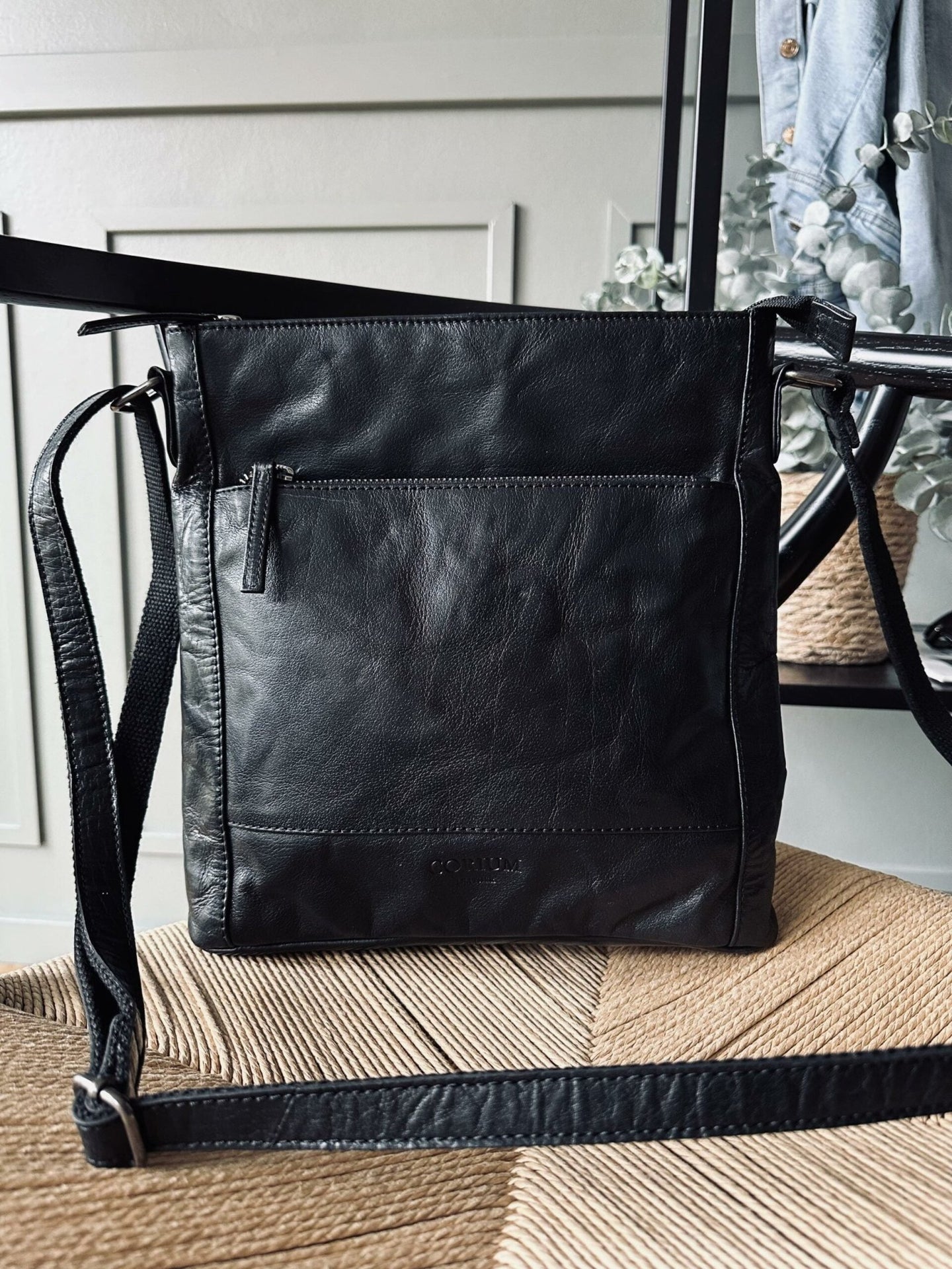 Crossbody Dina Black - VIAMAJA.DK