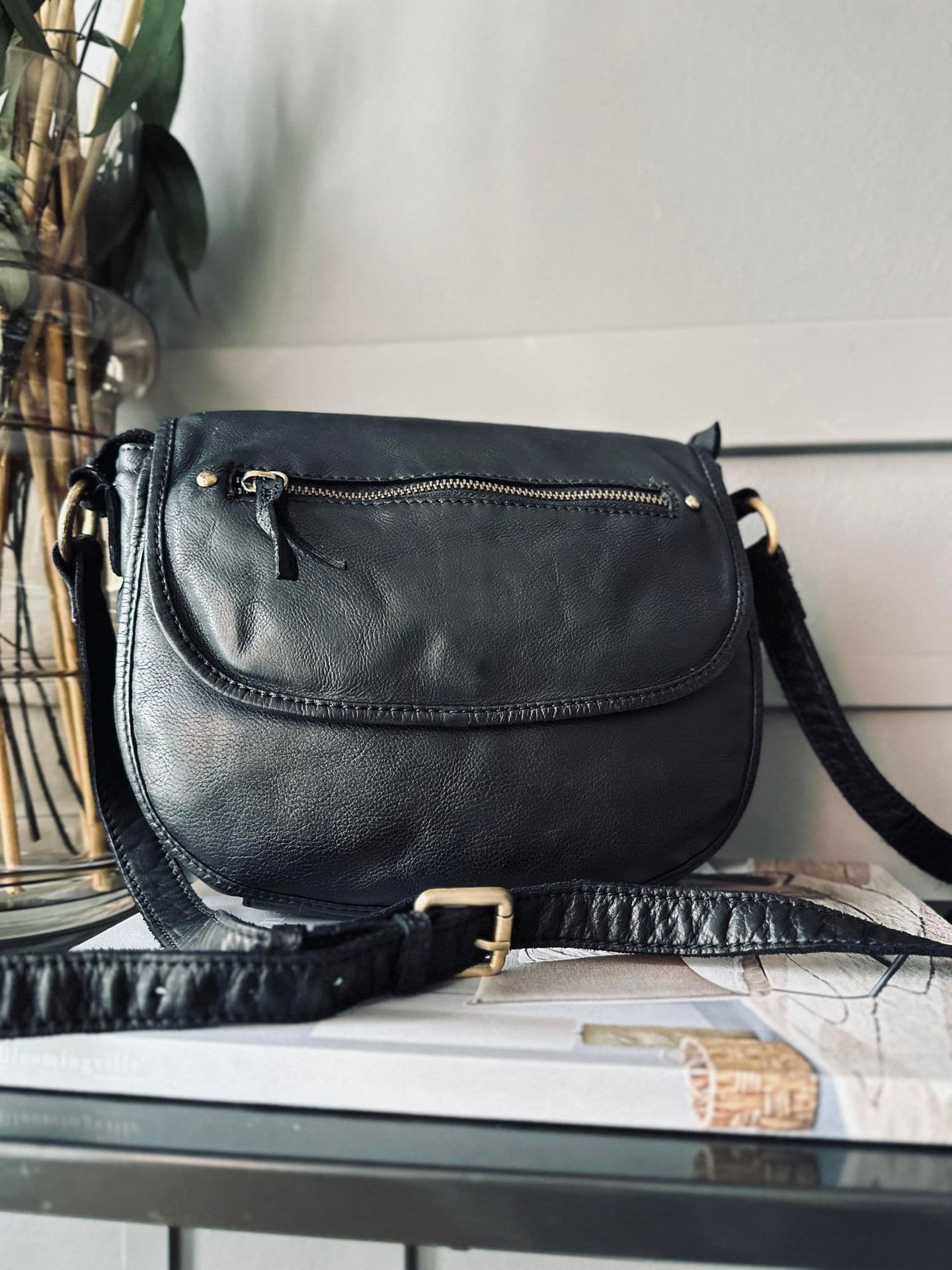 Crossbody Emily Raw Boheme – Black - VIAMAJA.DK
