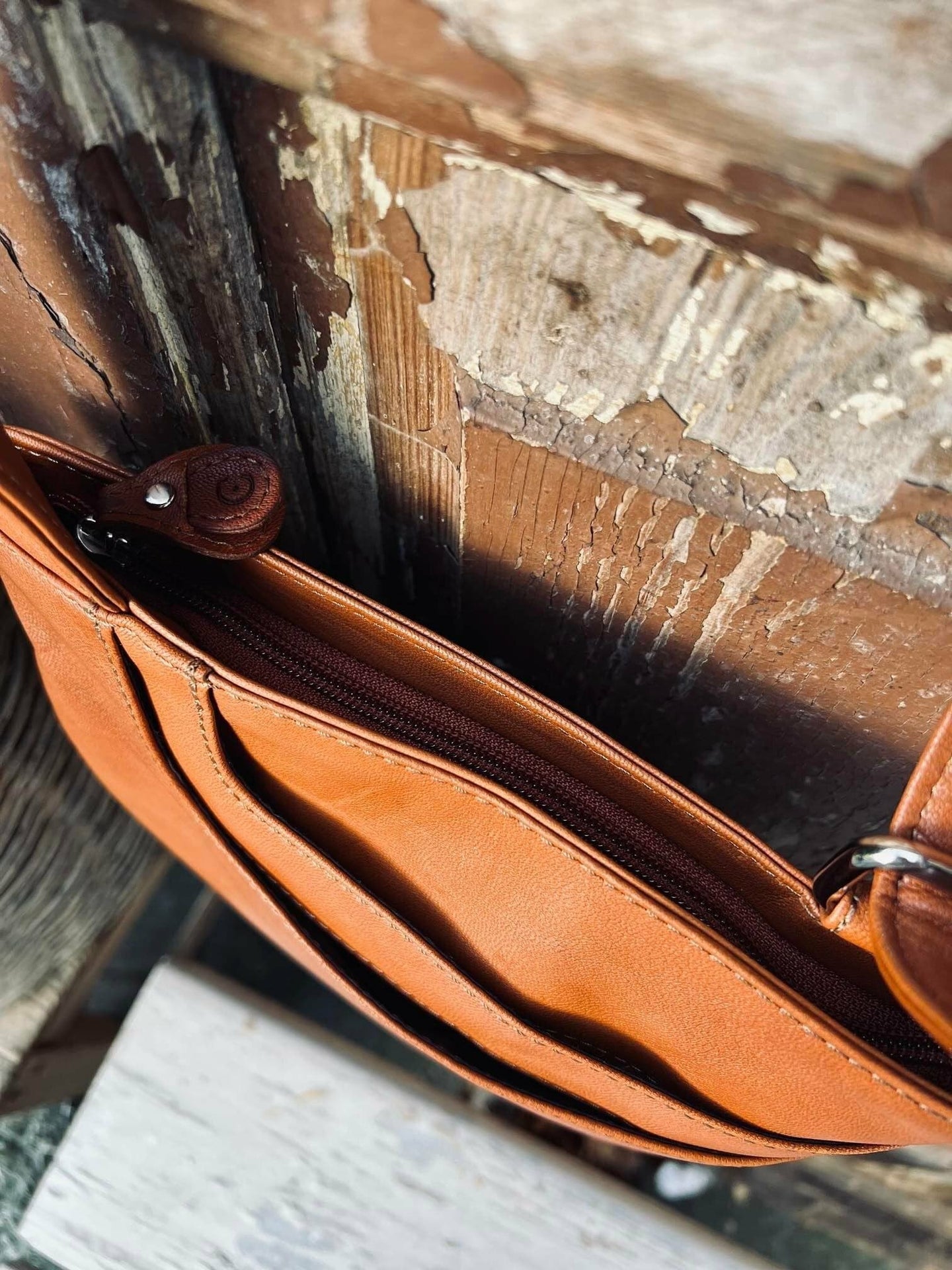 Crossbody GRY – Cognac ultra blødt kalveskind - VIAMAJA.DK